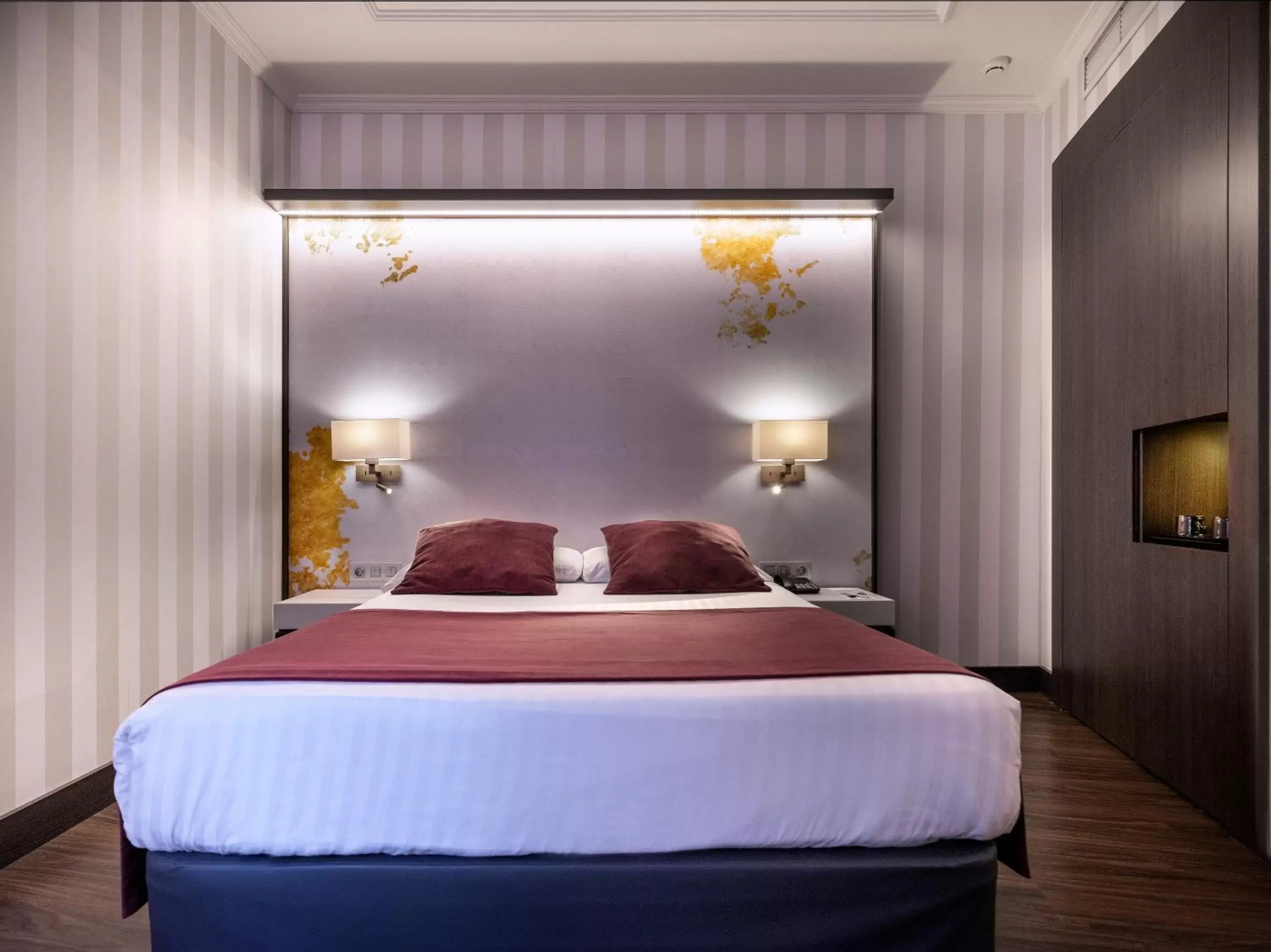 Economy Double Room in Intelier Palacio San Martin Economy Double Room in Intelier Palacio San Martin