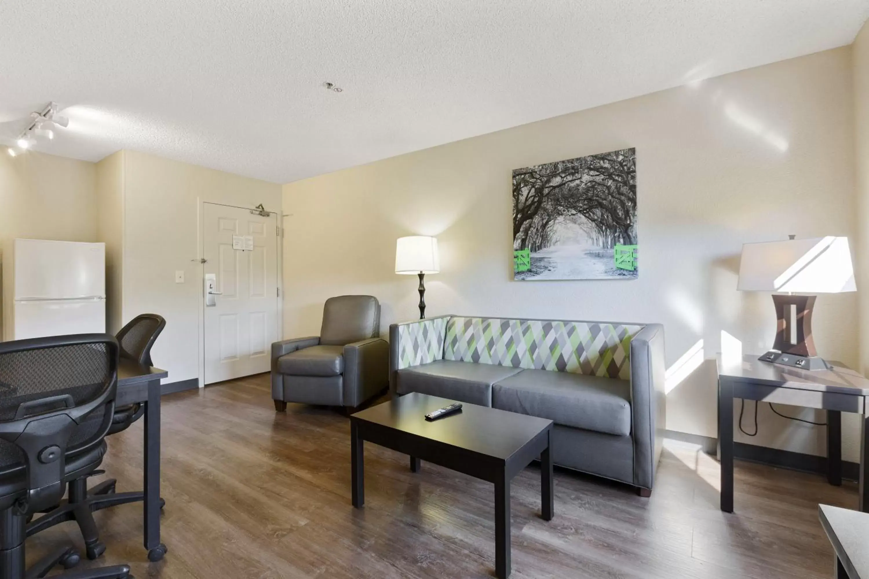 Living room, Seating Area in Extended Stay America Suites - Fremont - Newark