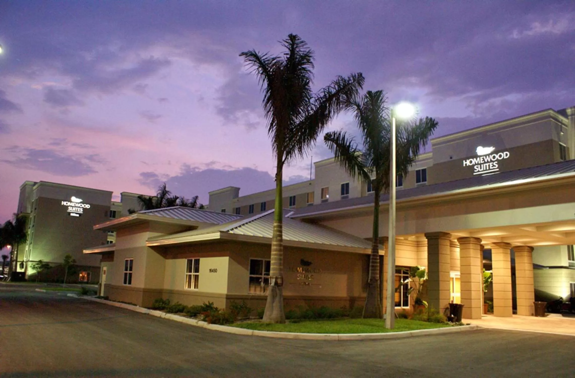 Property building in Homewood Suites Fort Myers Airport - FGCU