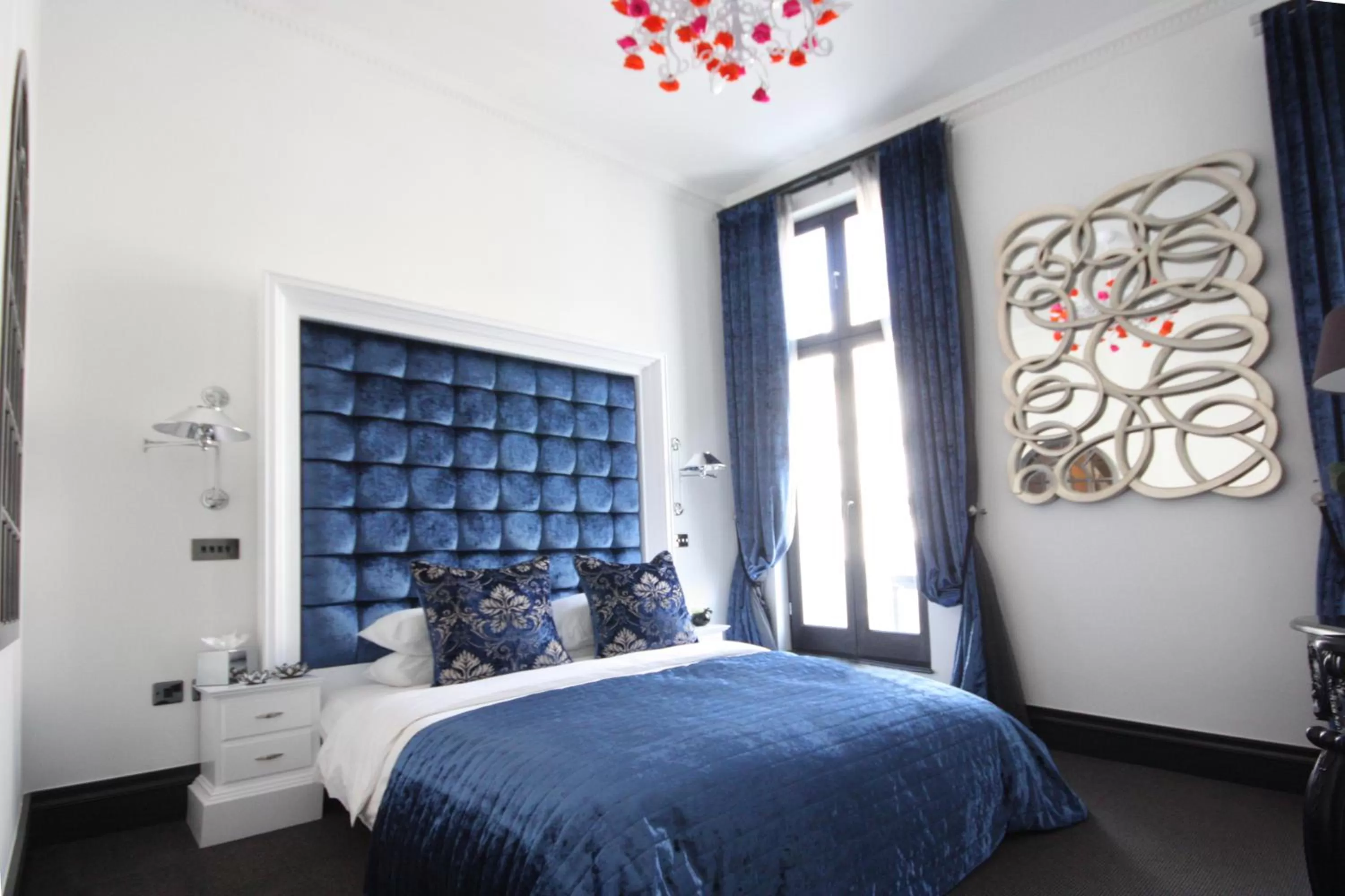 Bedroom, Bed in The Exhibitionist Hotel