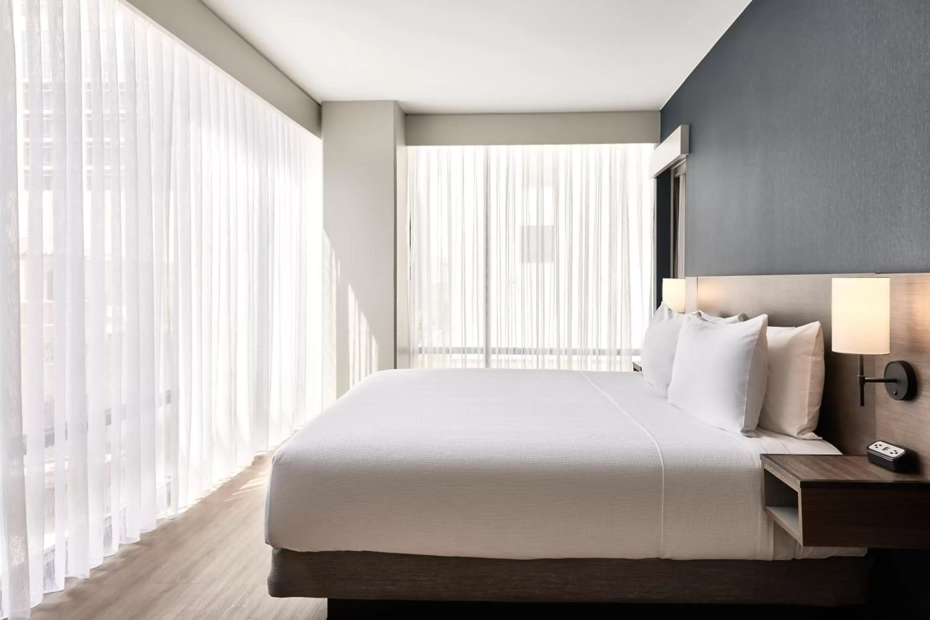 Bedroom, Bed in Hyatt Place Phoenix/Downtown Bedroom, Bed in Hyatt Place Phoenix/Downtown