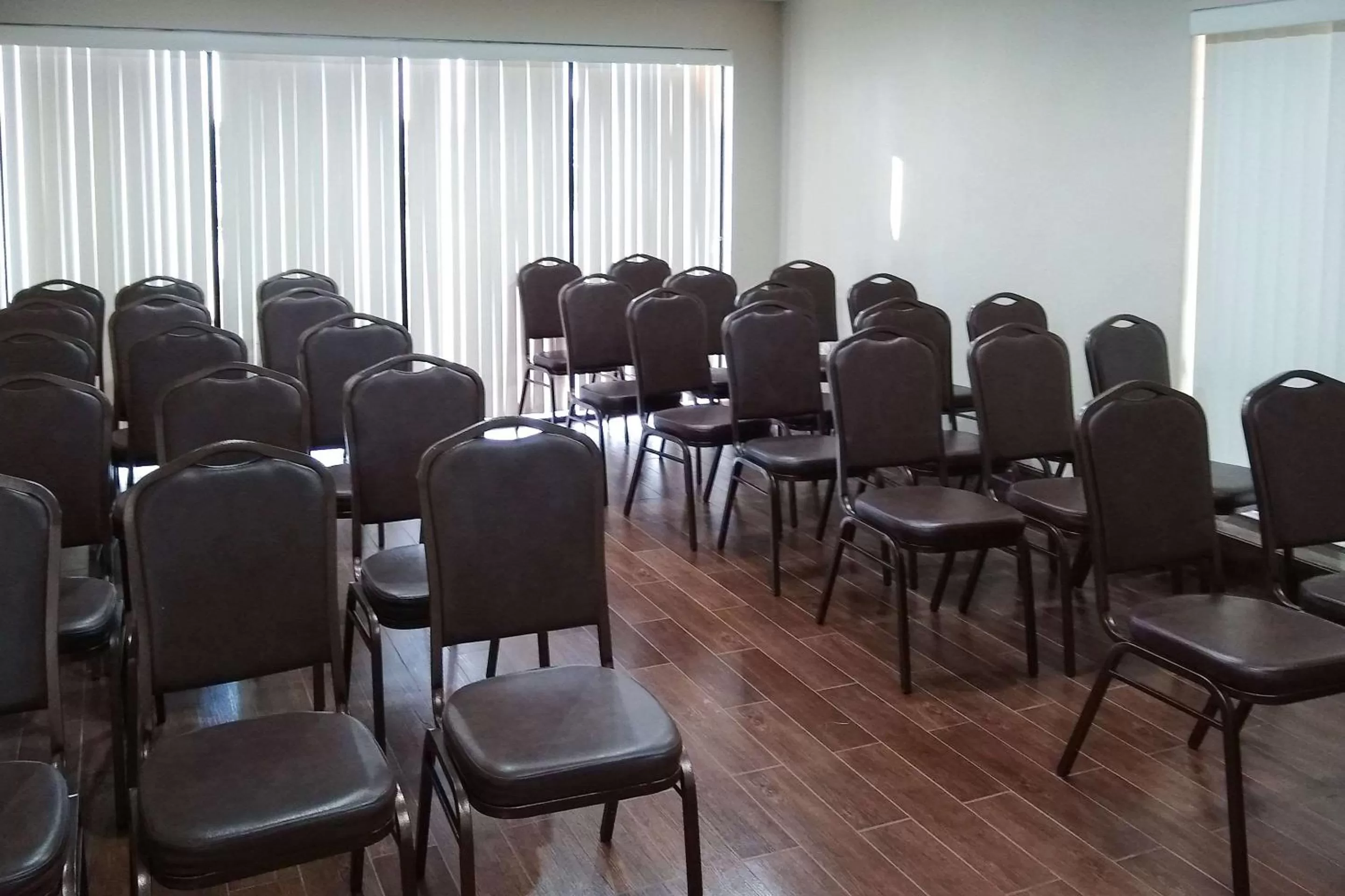 On site in Econo Lodge Inn & Suites West - Energy Corridor