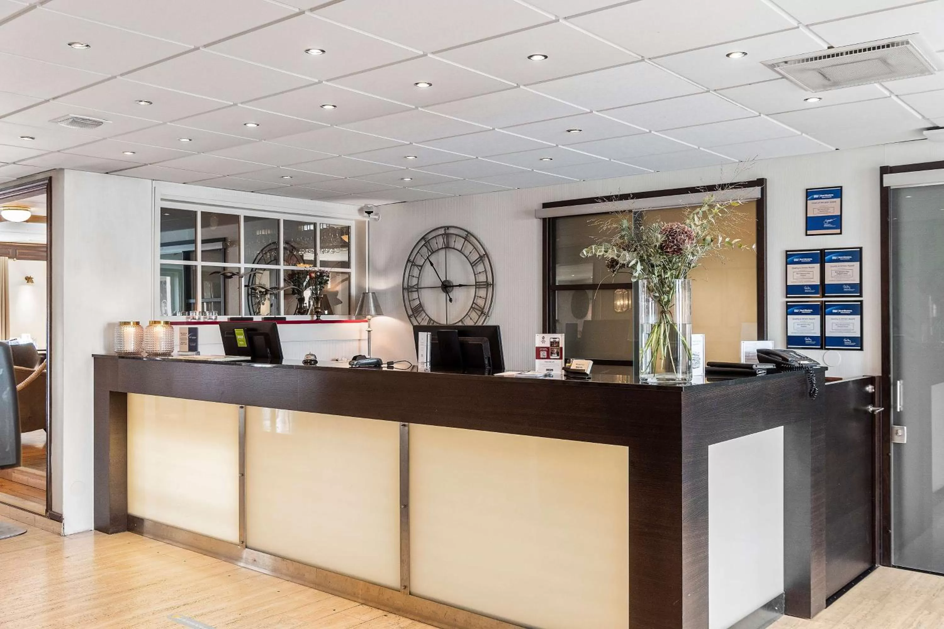 Lobby or reception in Best Western Plus Edward Hotel