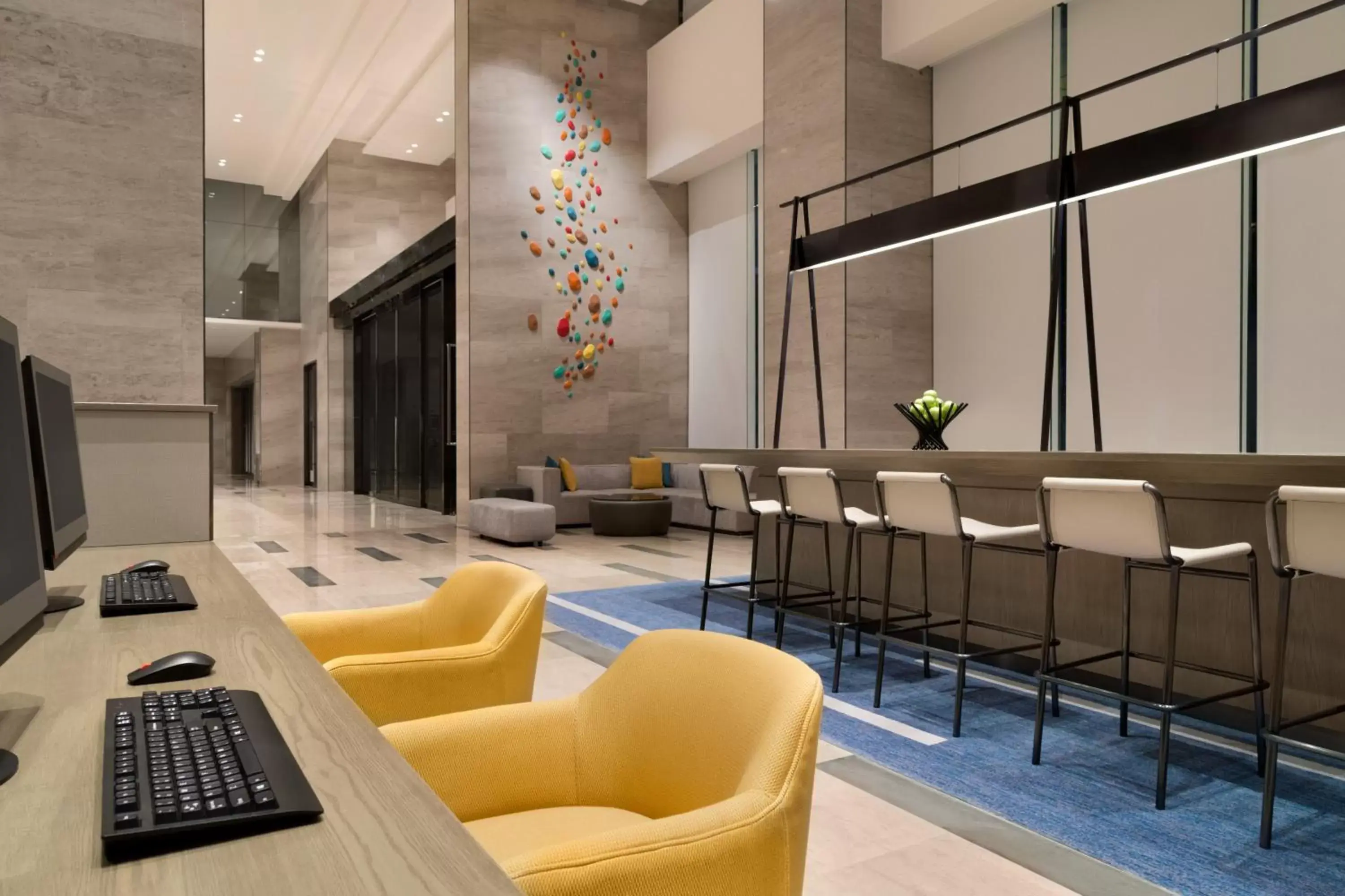 Lobby or reception in Hyatt Place Zhuhai Jinshi Lobby or reception in Hyatt Place Zhuhai Jinshi