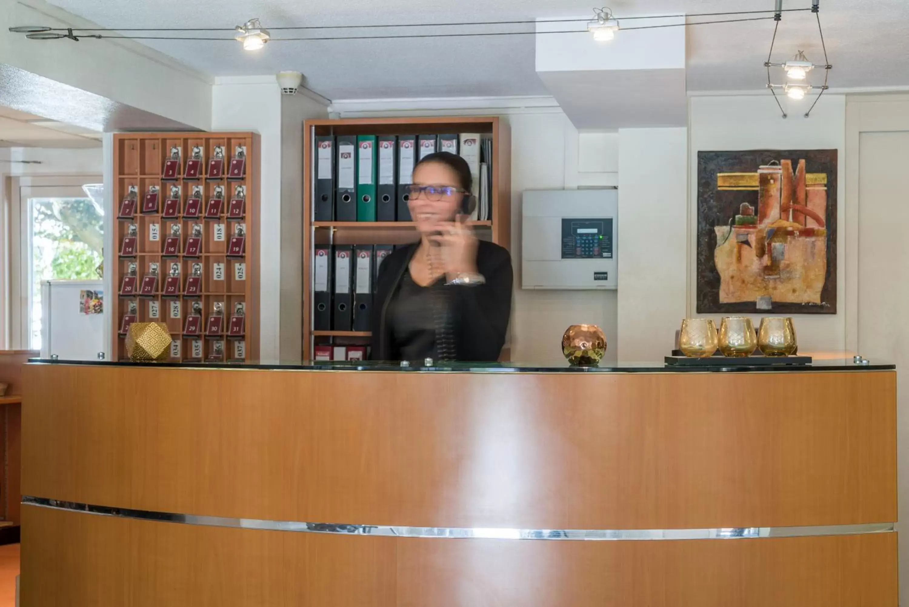 Staff, Lobby/Reception in The Originals City, Hôtel Ambacia, Tours Sud