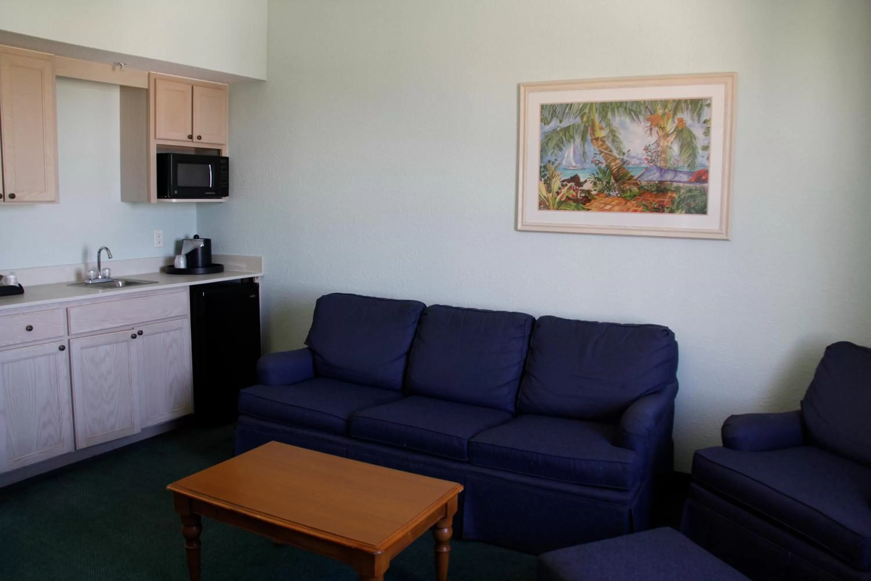 Living room in Cocoa Beach Suites Hotel