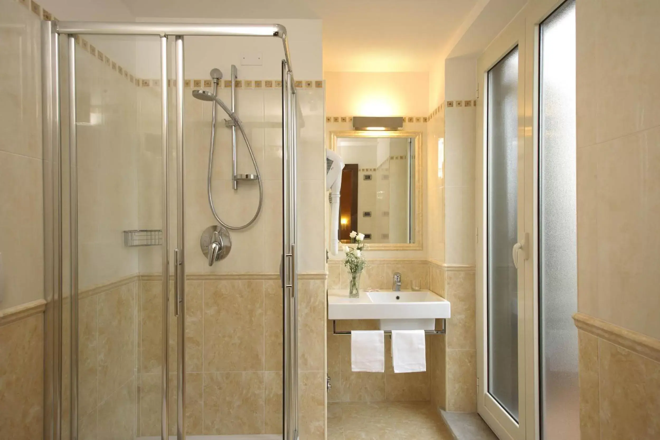 Bathroom in Hotel Principessa Isabella