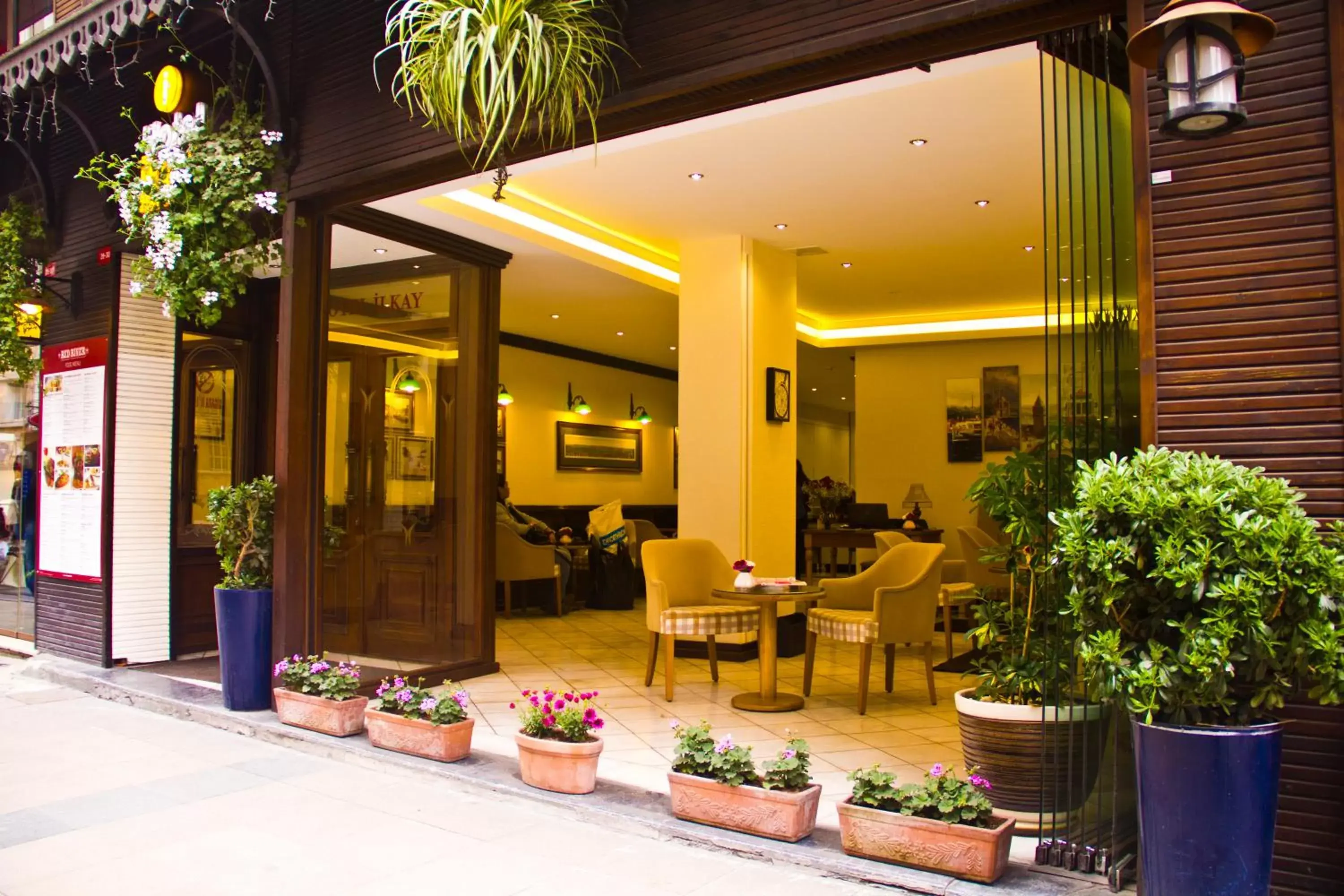 Lobby or reception in Ilkay Hotel