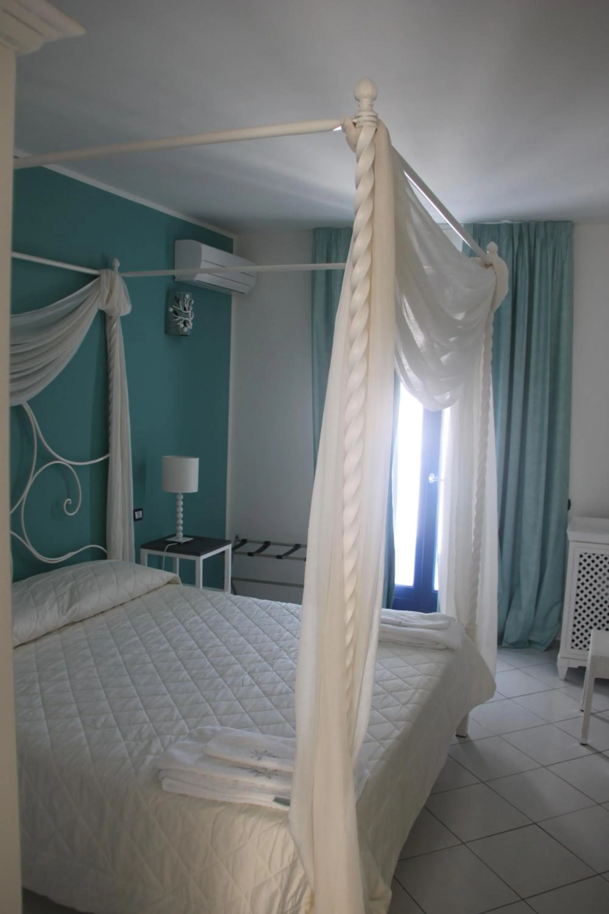 bunk bed, Bed in Hotel Cutimare - Aeolian Charme