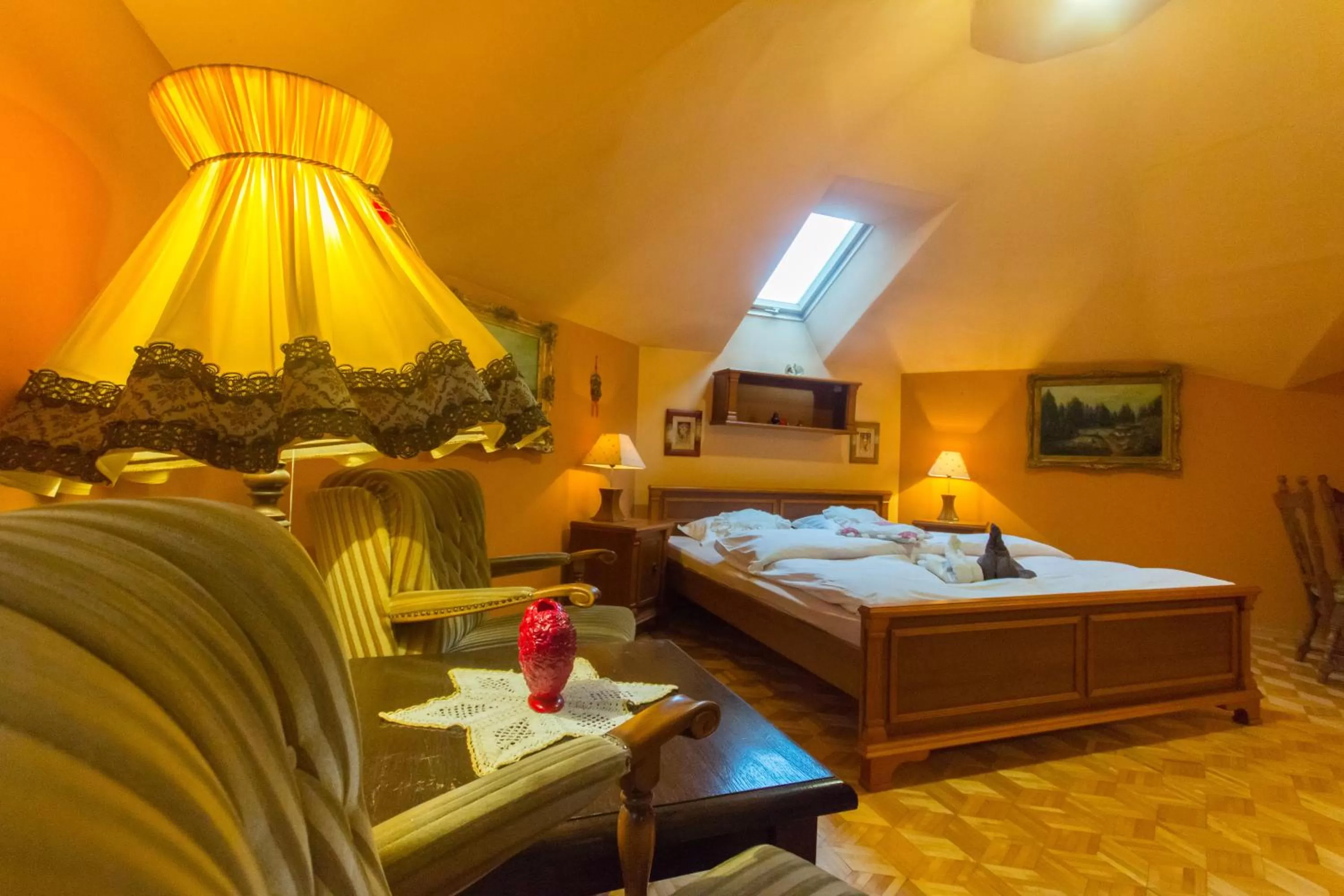 Photo of the whole room, Bed in Hotel Villa Hubertus Kutno