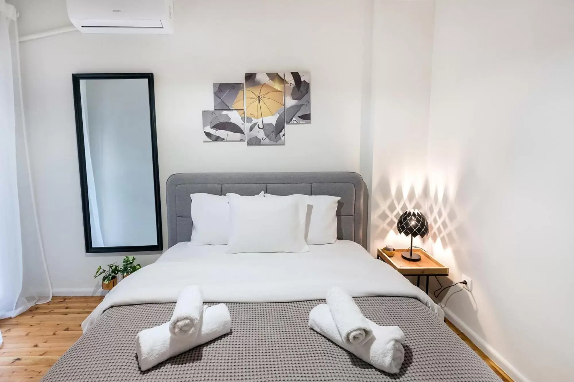 Bed in Porto Sea View Apartments - Kypriou