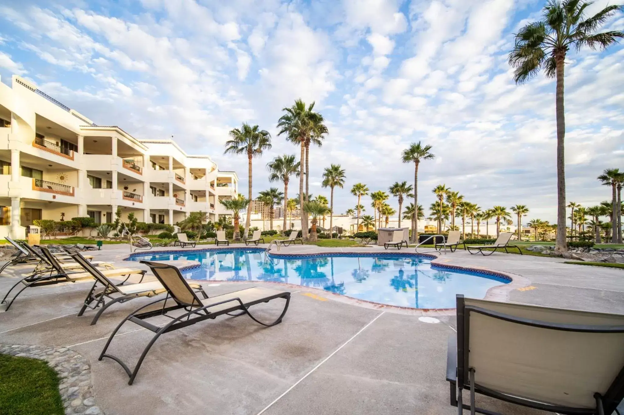 Swimming Pool in Casa Blanca Golf Villas