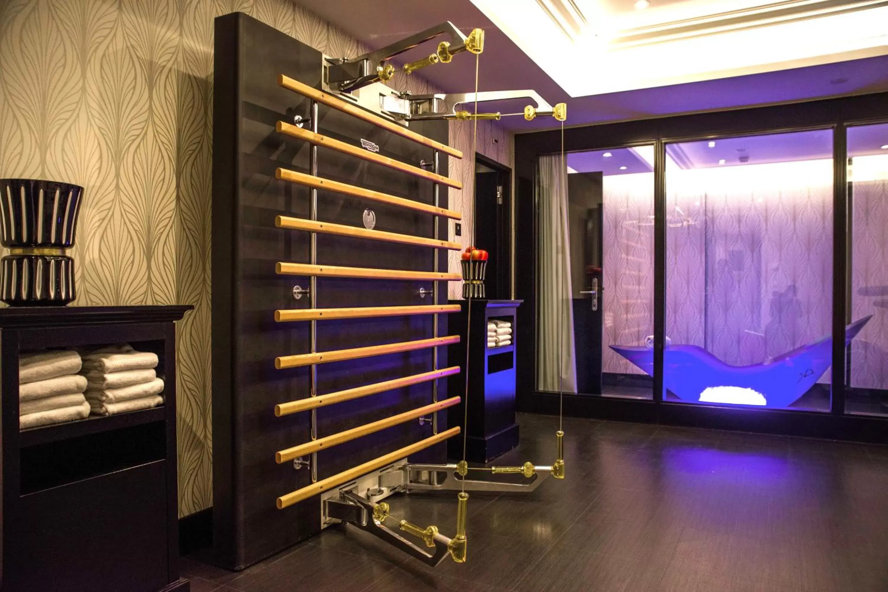 Fitness centre/facilities in Tiffany Hotel