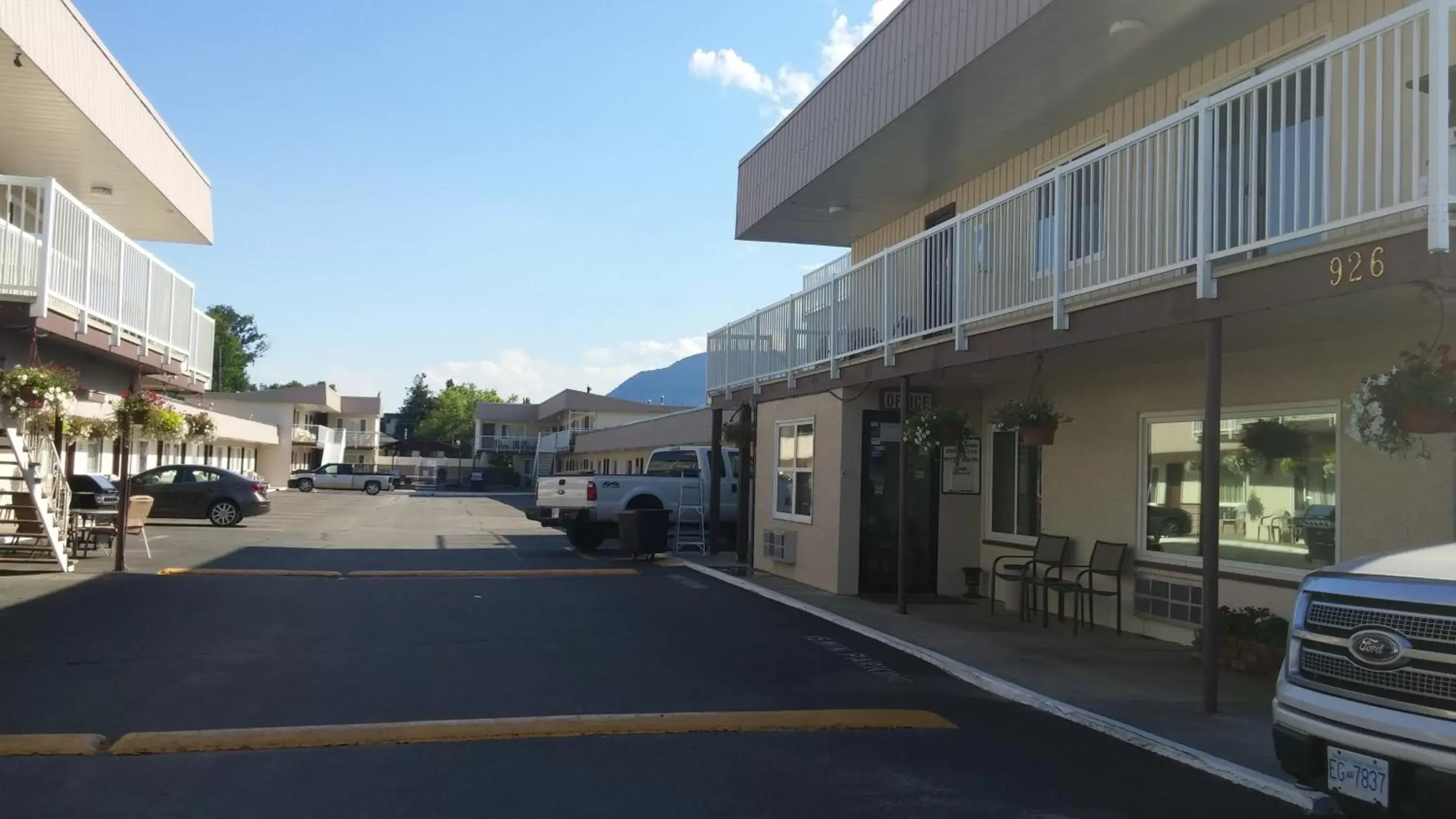 Facade/entrance in Shoreline Resort Condominiums