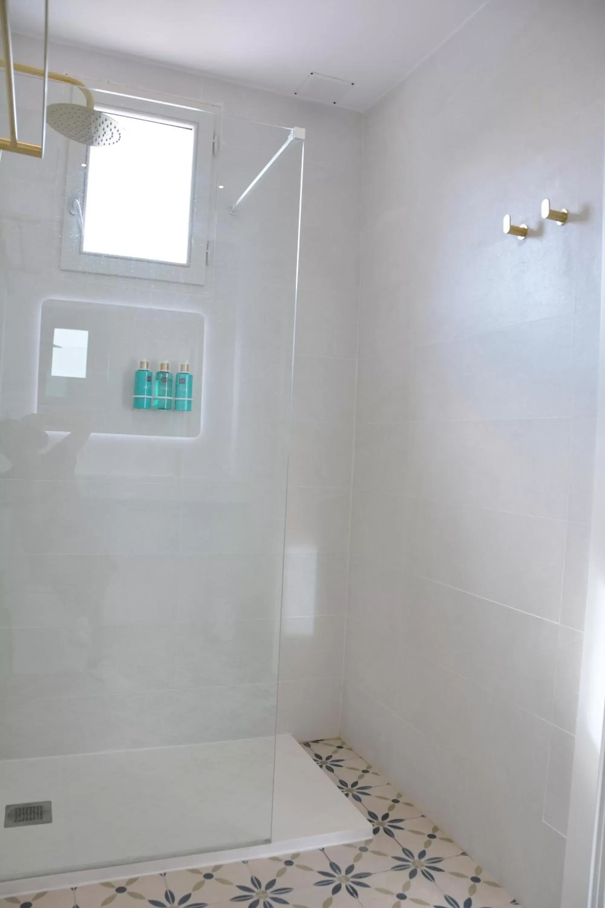 Shower, Bathroom in Hotel boutique Casa Vidal