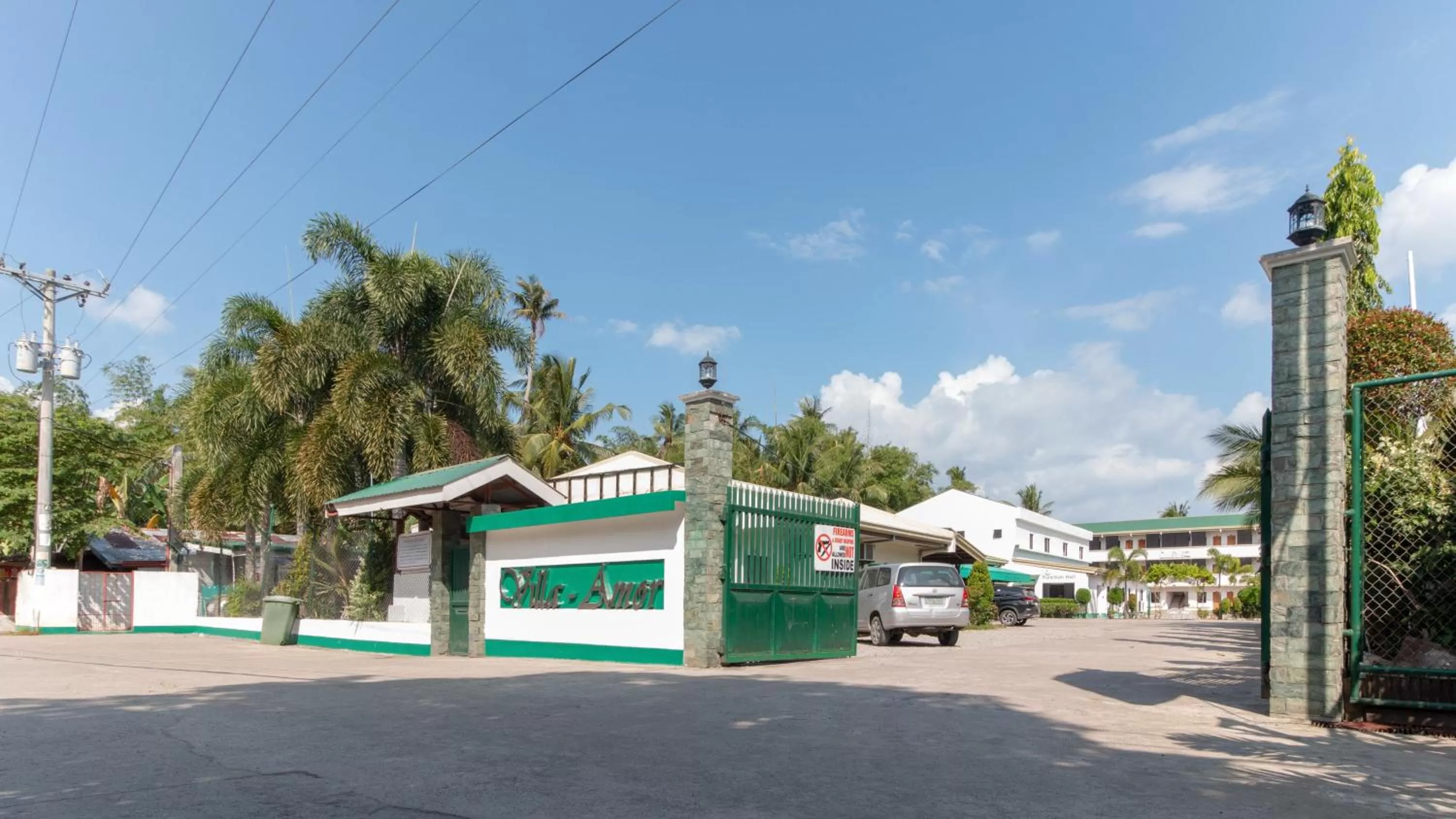 Property building in RedDoorz @ Picas Sagkahan Tacloban