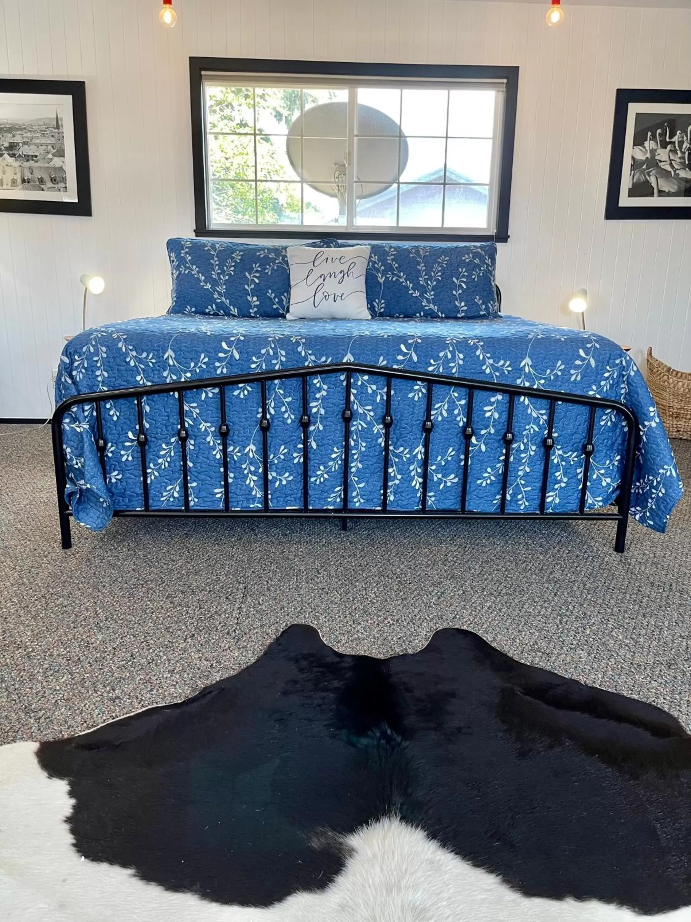 Bed in Chalet Inn Bed in Chalet Inn