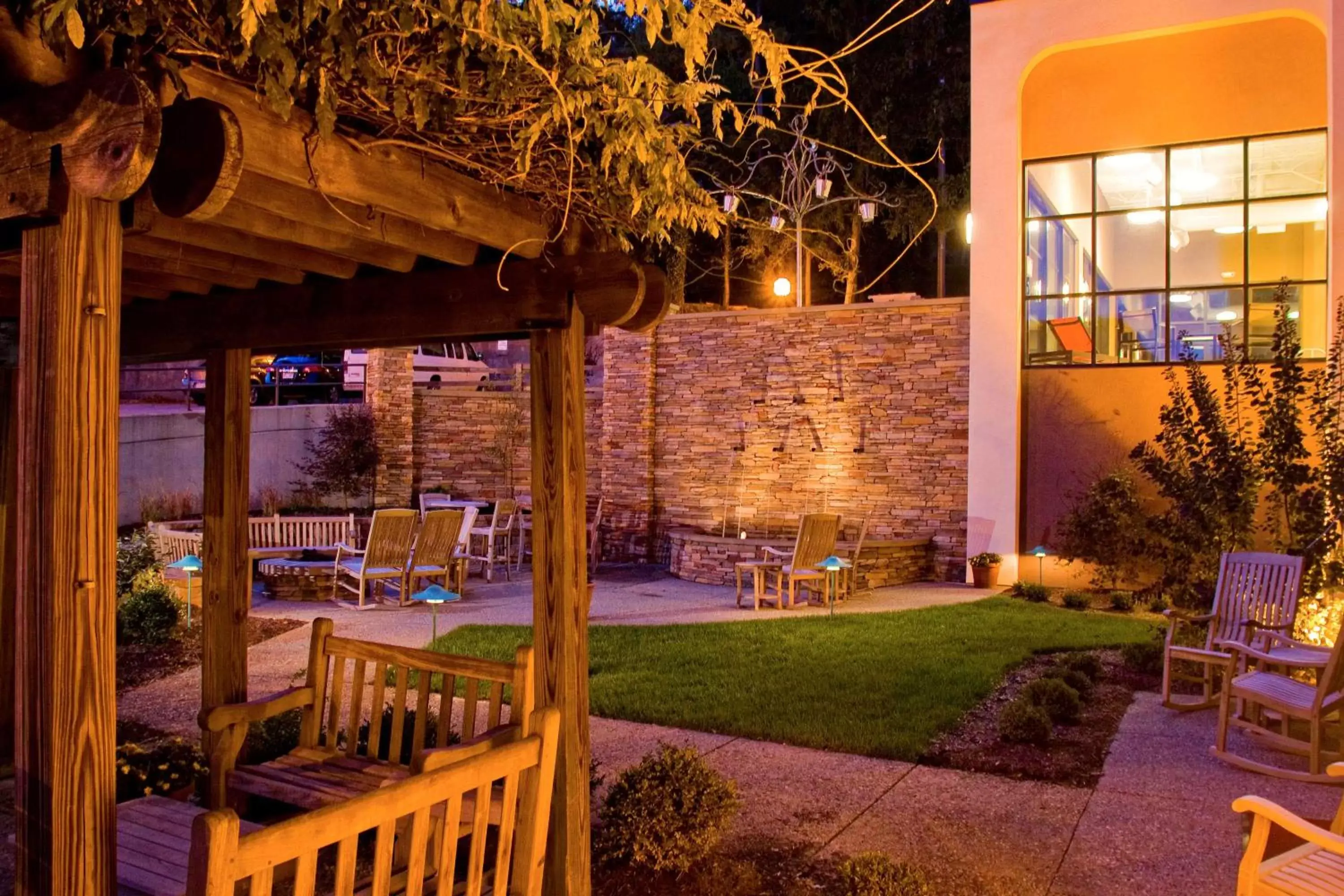 Property building in Hampton Inn Wheeling Property building in Hampton Inn Wheeling