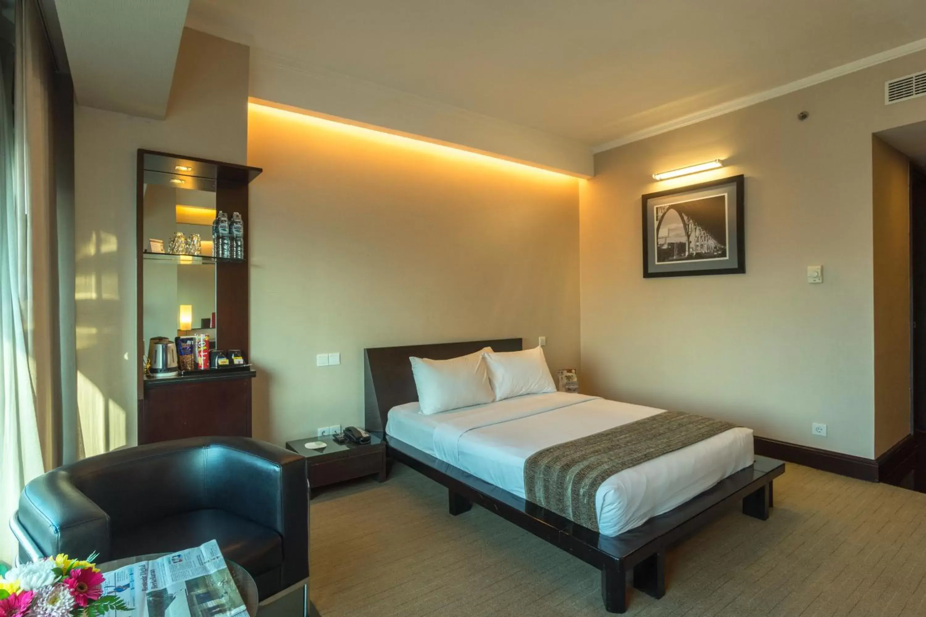 Bed in Manhattan Hotel Jakarta