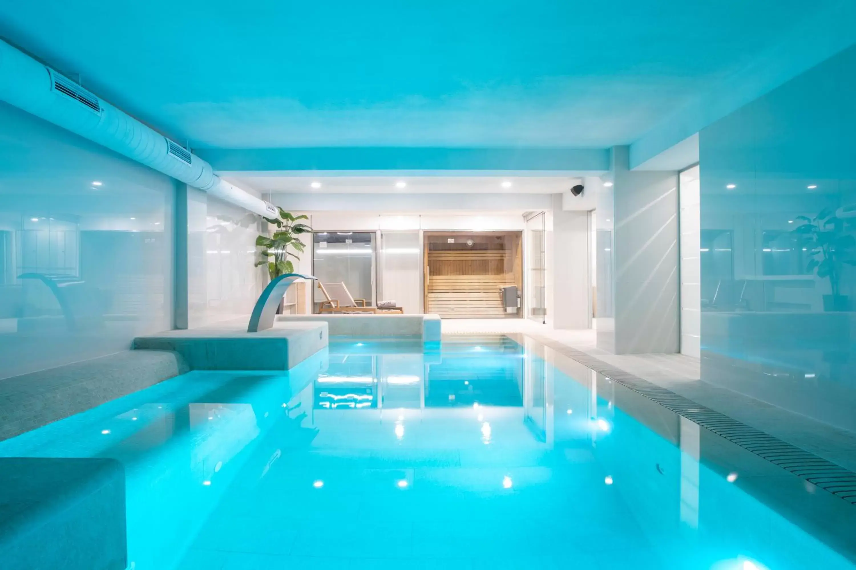 Spa and wellness centre/facilities, Swimming Pool in INNSiDE by Meliá Palma Center