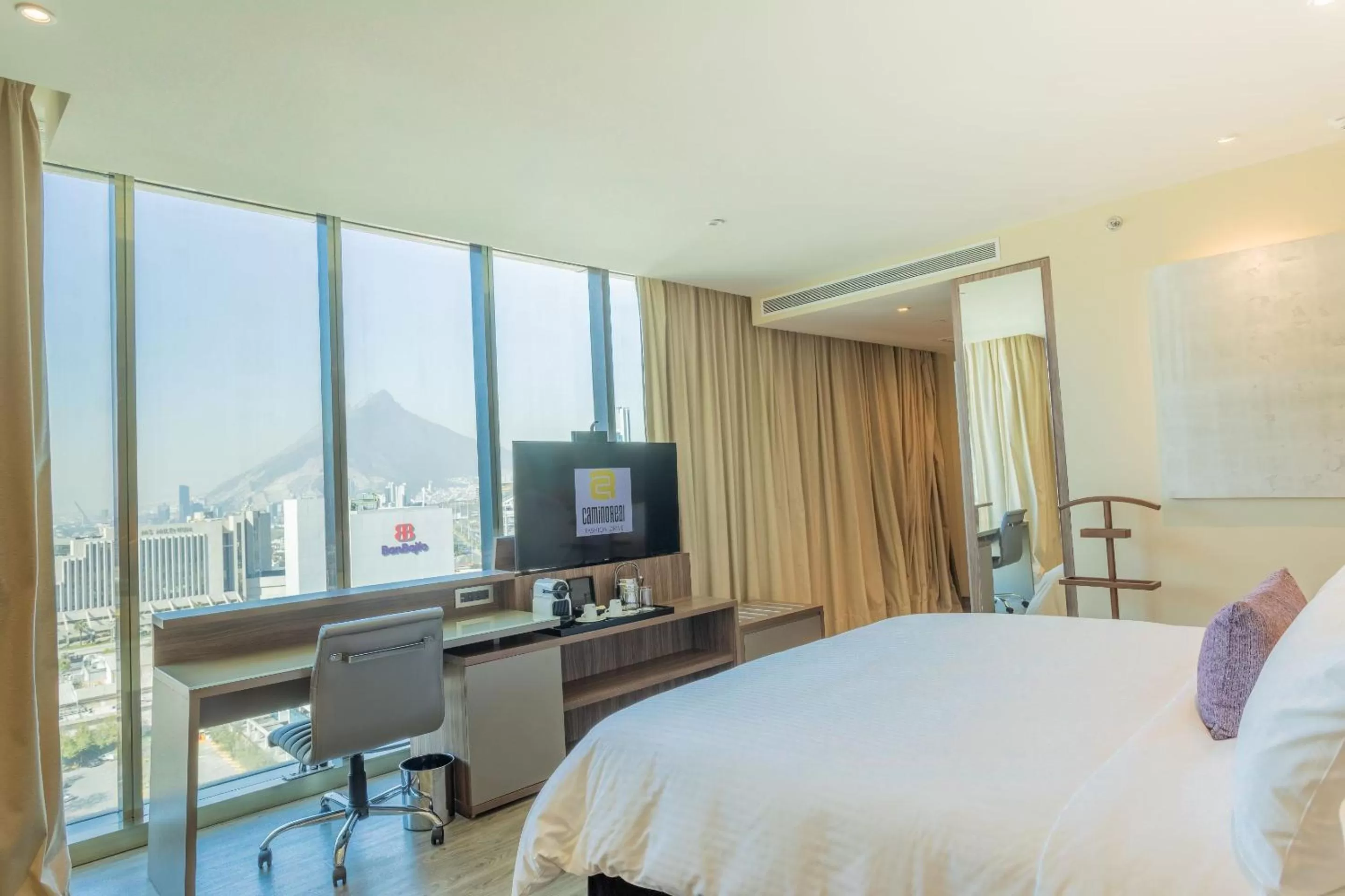 Bedroom, Bed in Camino Real Fashion Drive Monterrey