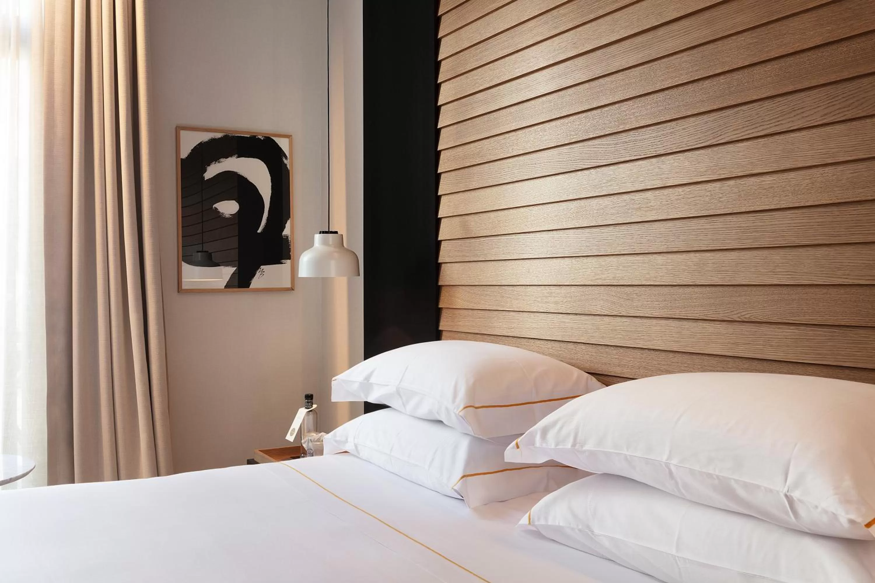 Bed in Casa Elliot Hotel