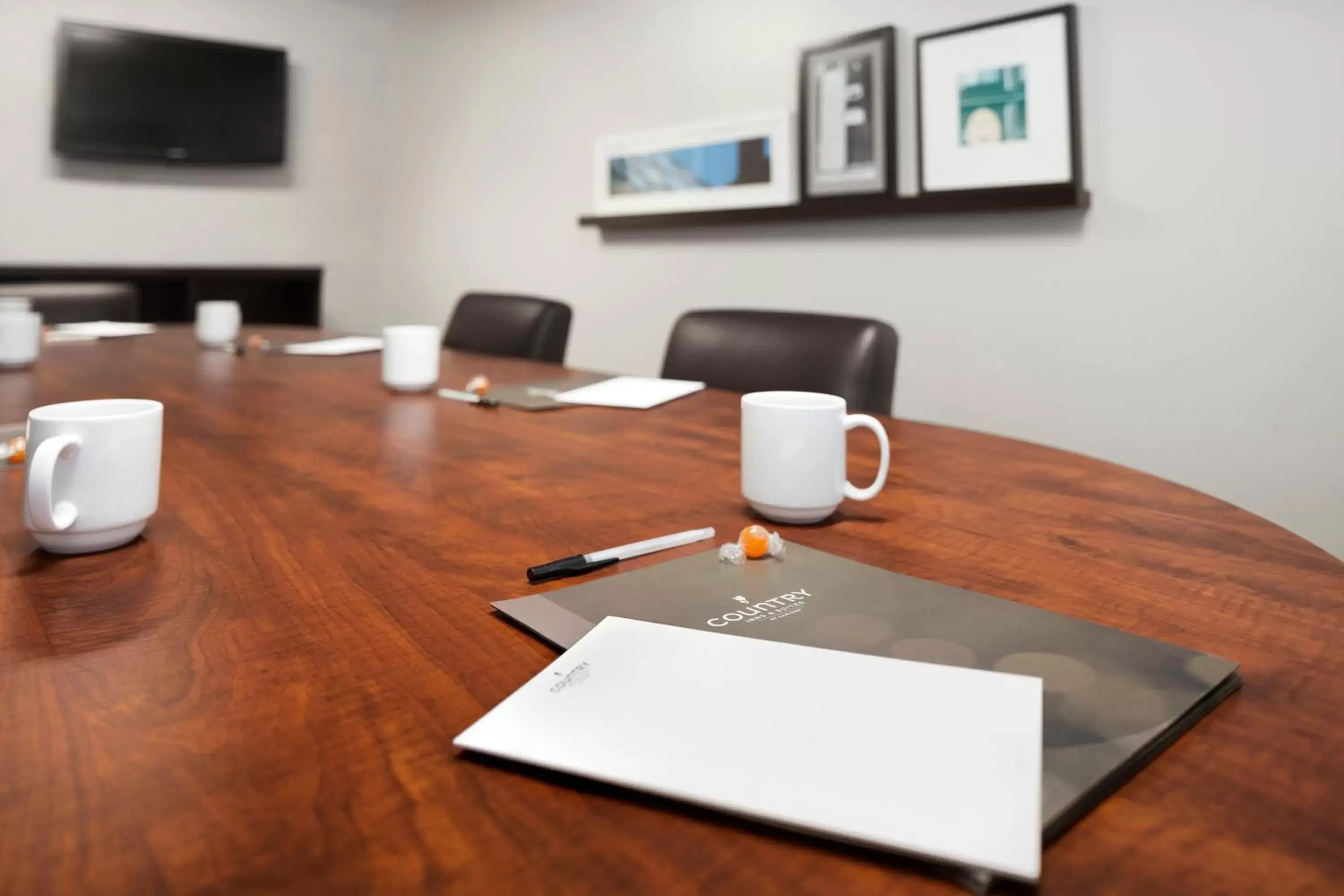 Meeting/conference room in Country Inn & Suites by Radisson, Columbus Airport, OH