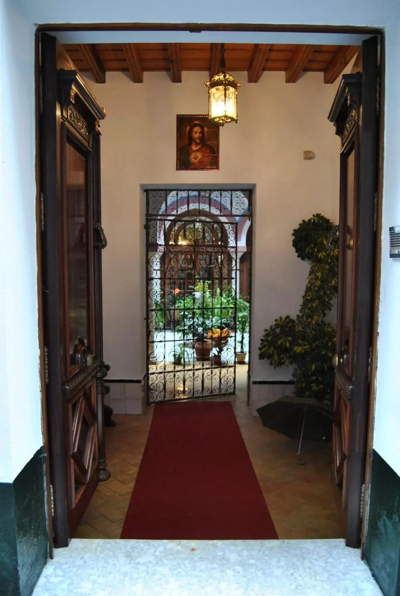 Facade/entrance in Stay Komodo Casa Maravilla