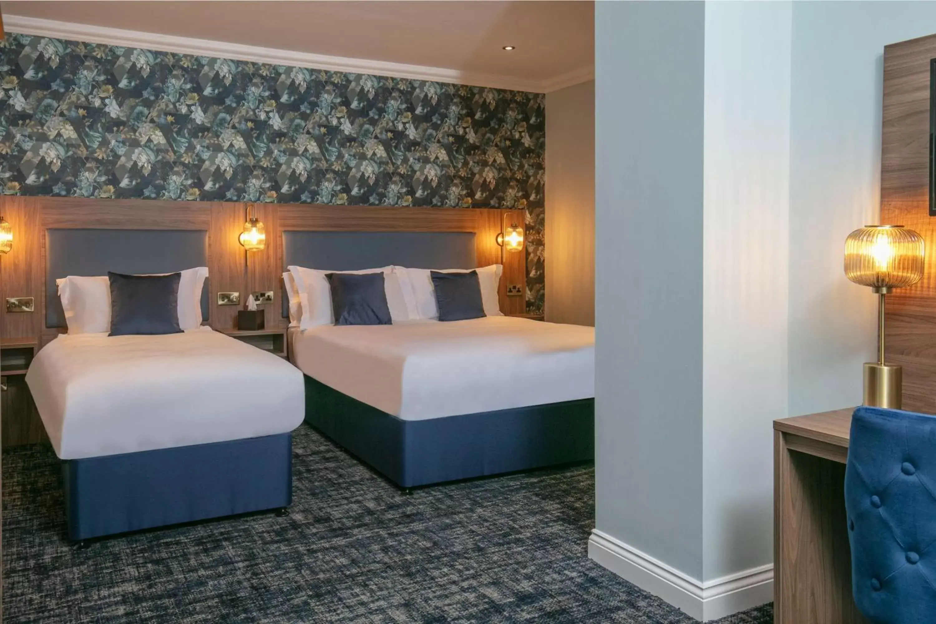 Bedroom, Bed in Best Western Hotel 99 Bedroom, Bed in Best Western Hotel 99