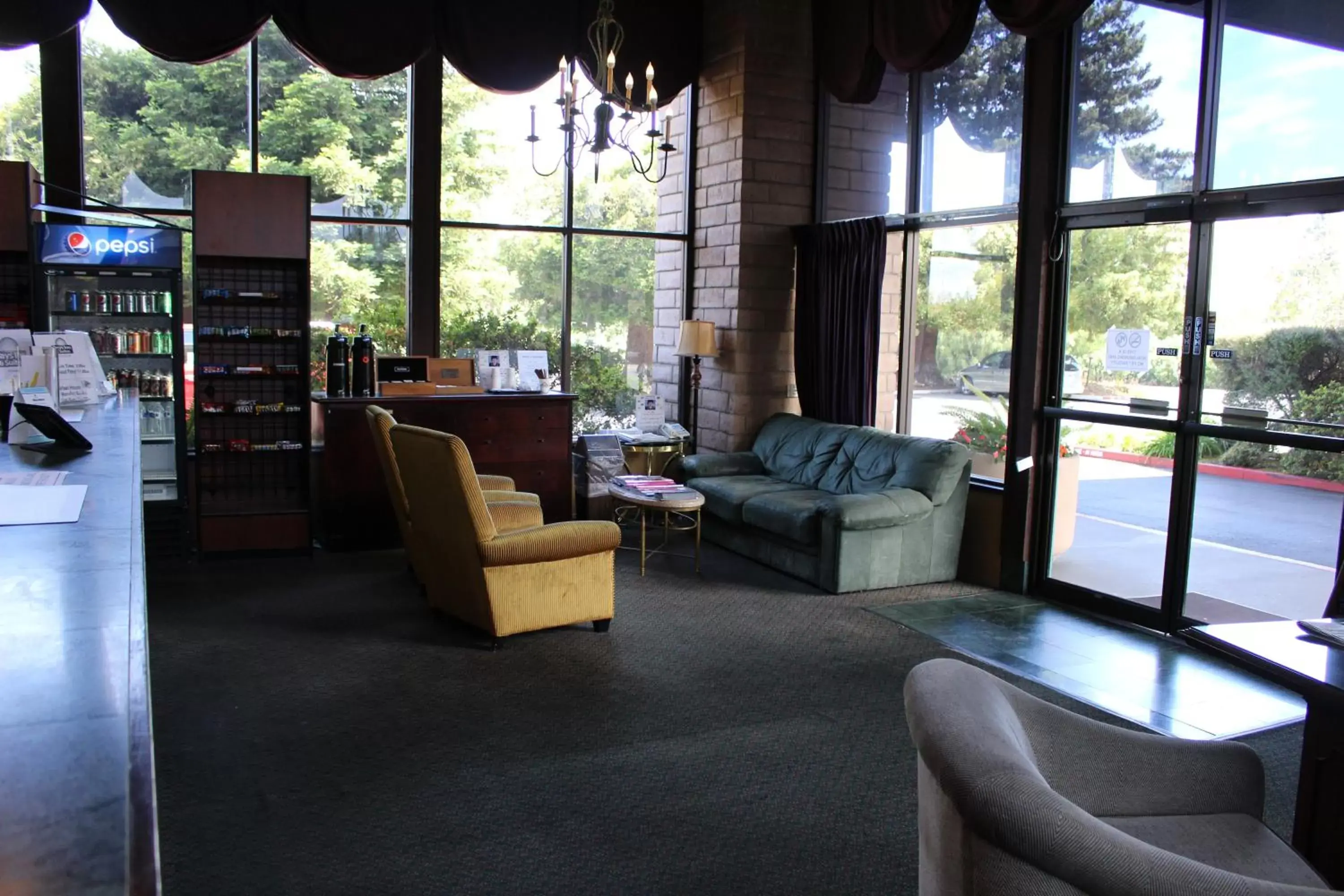 Lobby or reception, Seating Area in Days Inn & Suites by Wyndham Sunnyvale