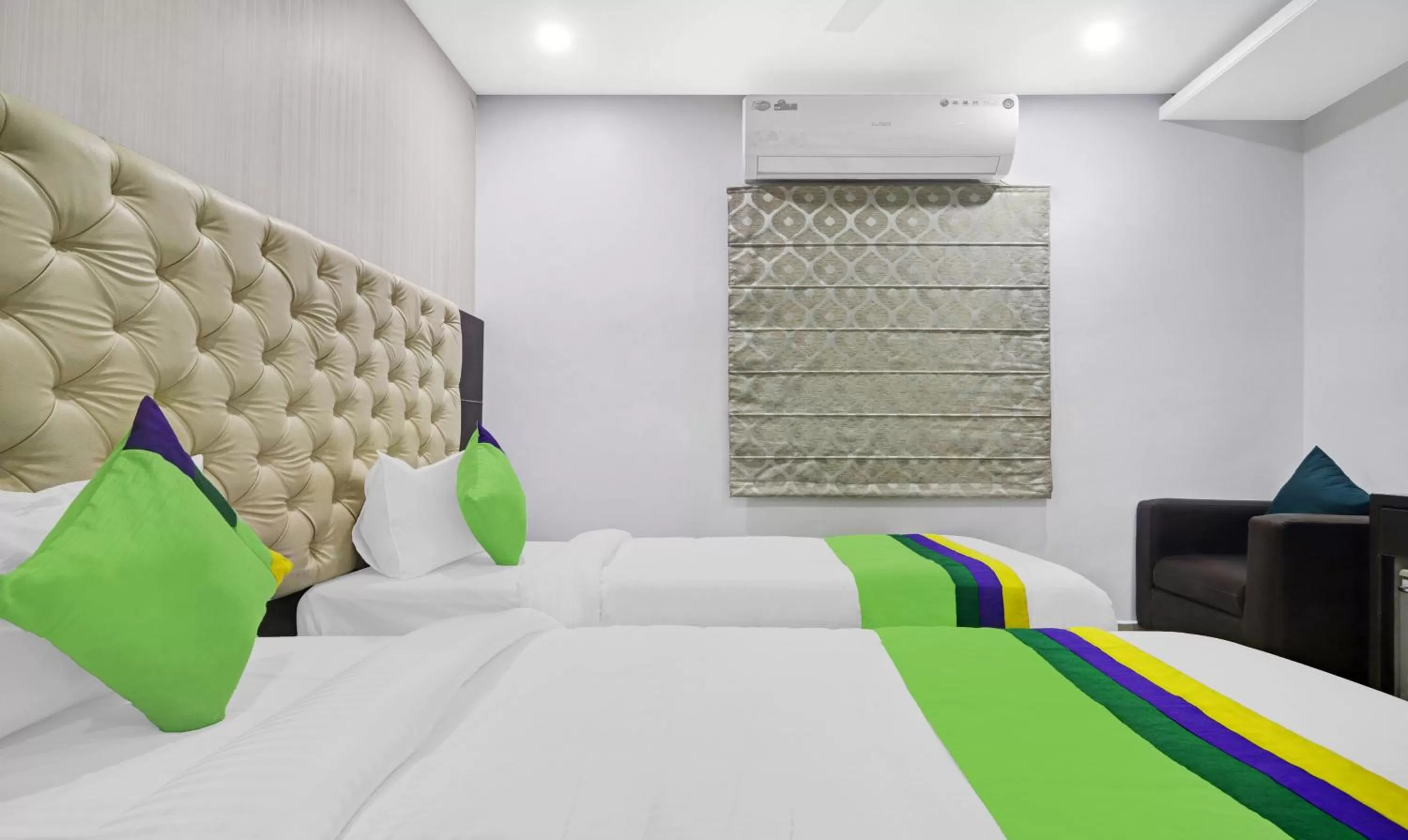 Bed in Treebo Kruthika Residency