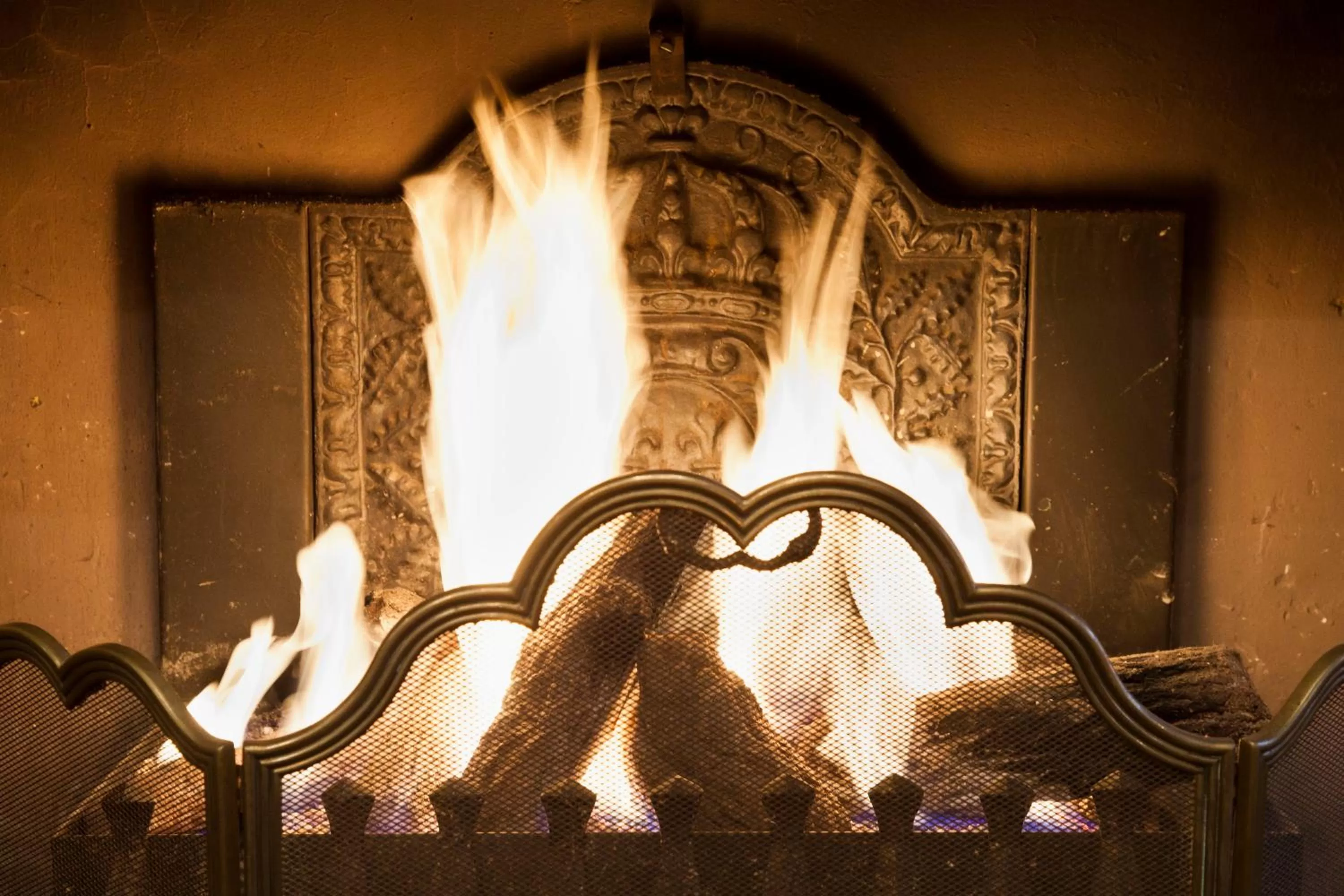 Decorative detail in Hotel Diamonds and Pearls