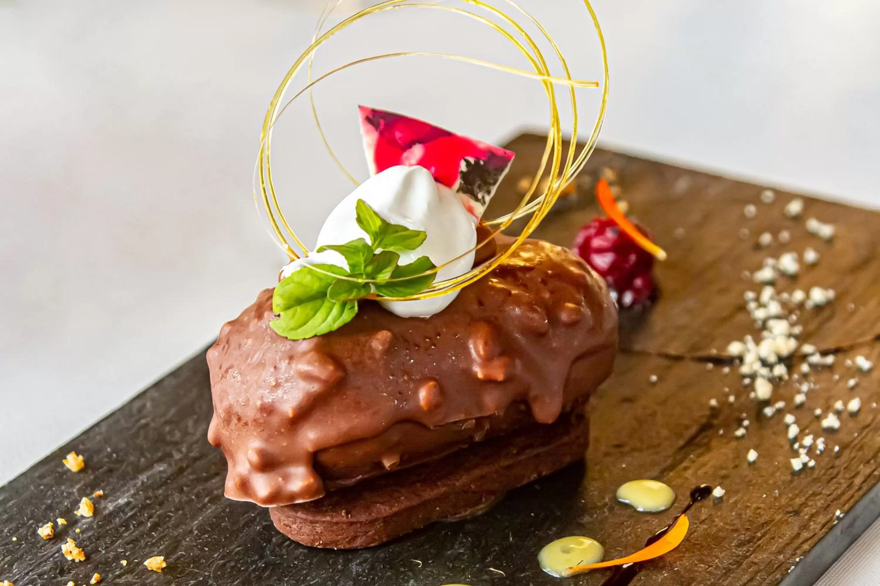 Restaurant/places to eat in Mirador del Lago Hotel