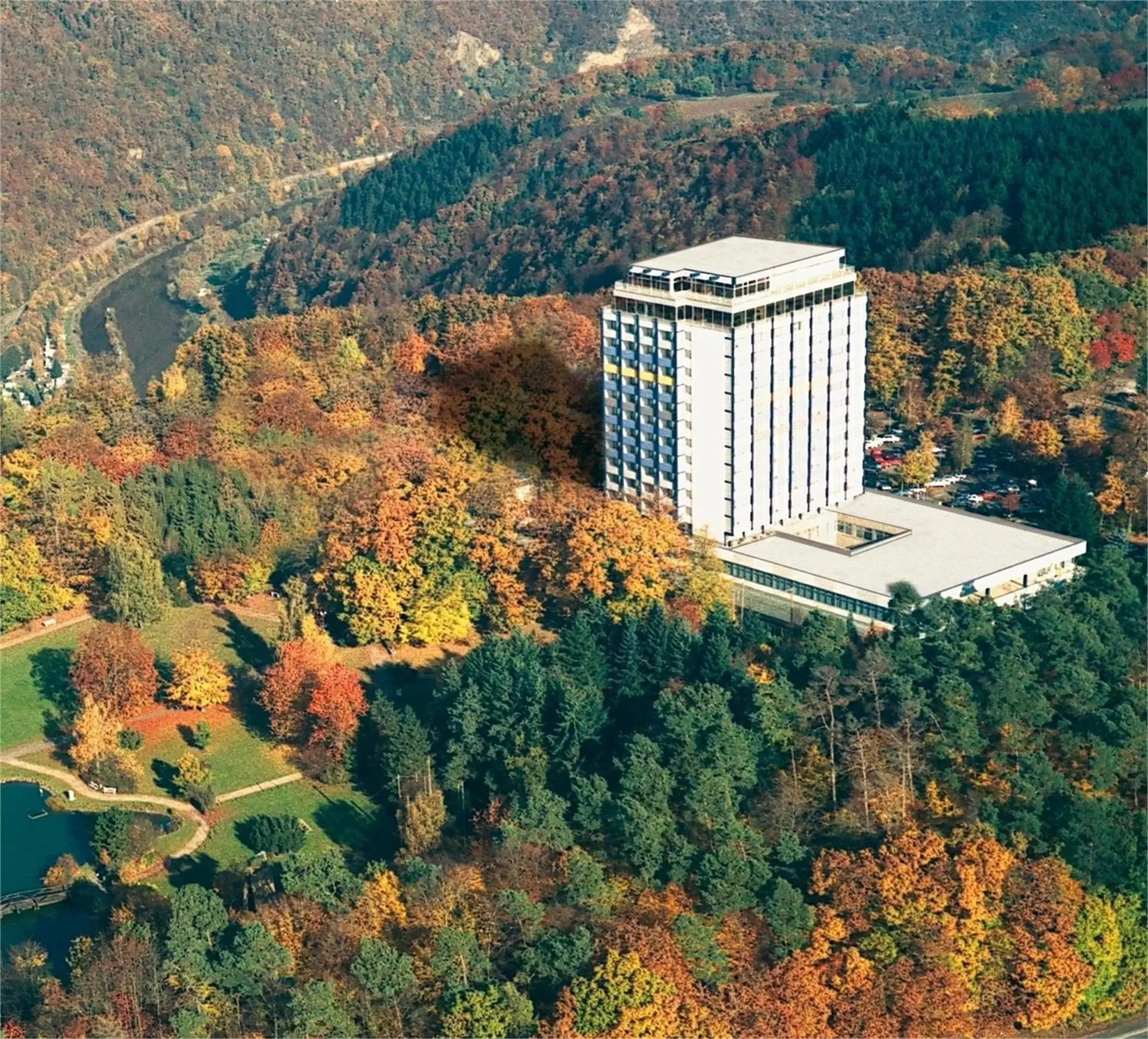 Facade/entrance, Bird's-eye View in Wyndham Garden Lahnstein Koblenz