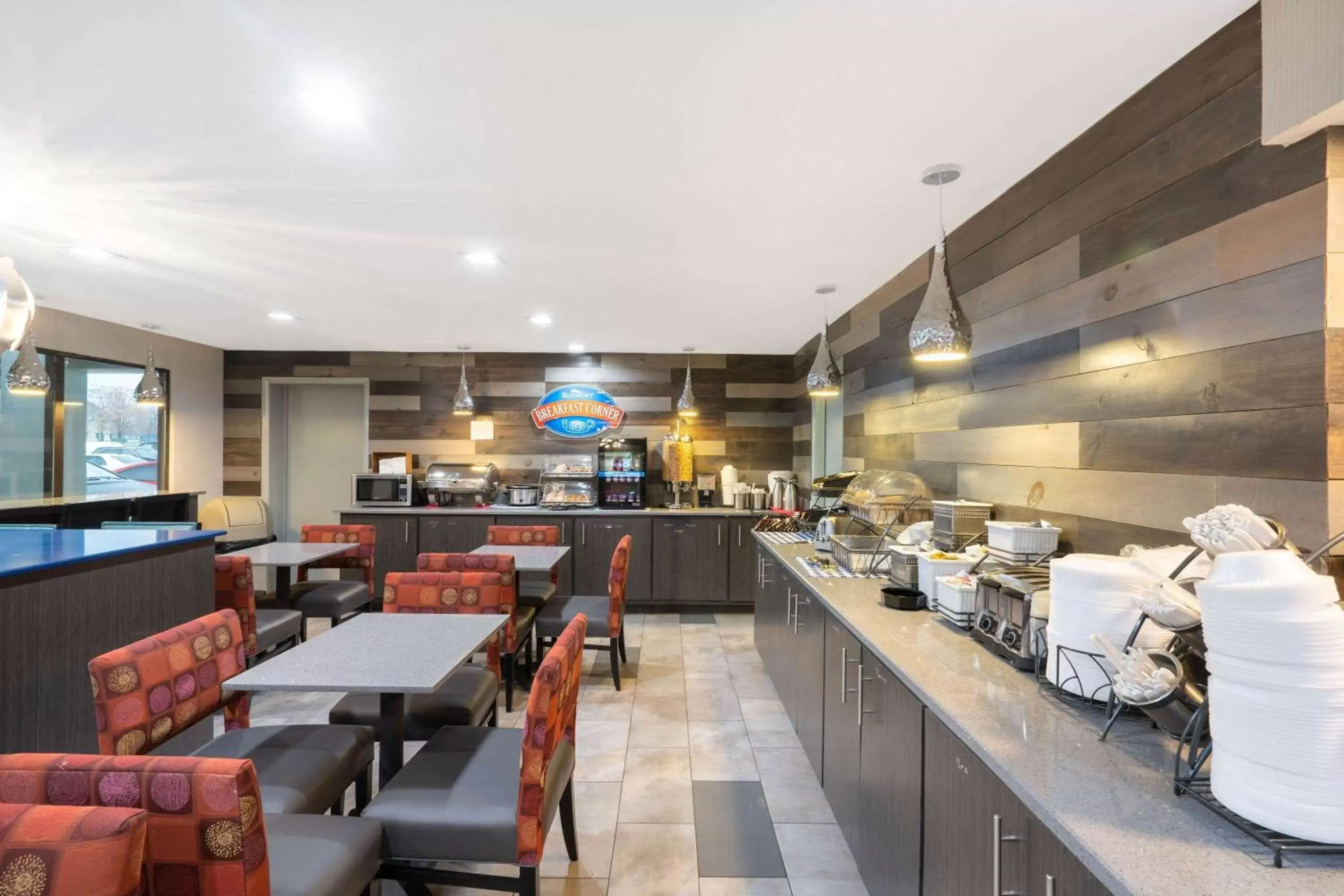 Restaurant/Places to Eat in Baymont by Wyndham Murfreesboro