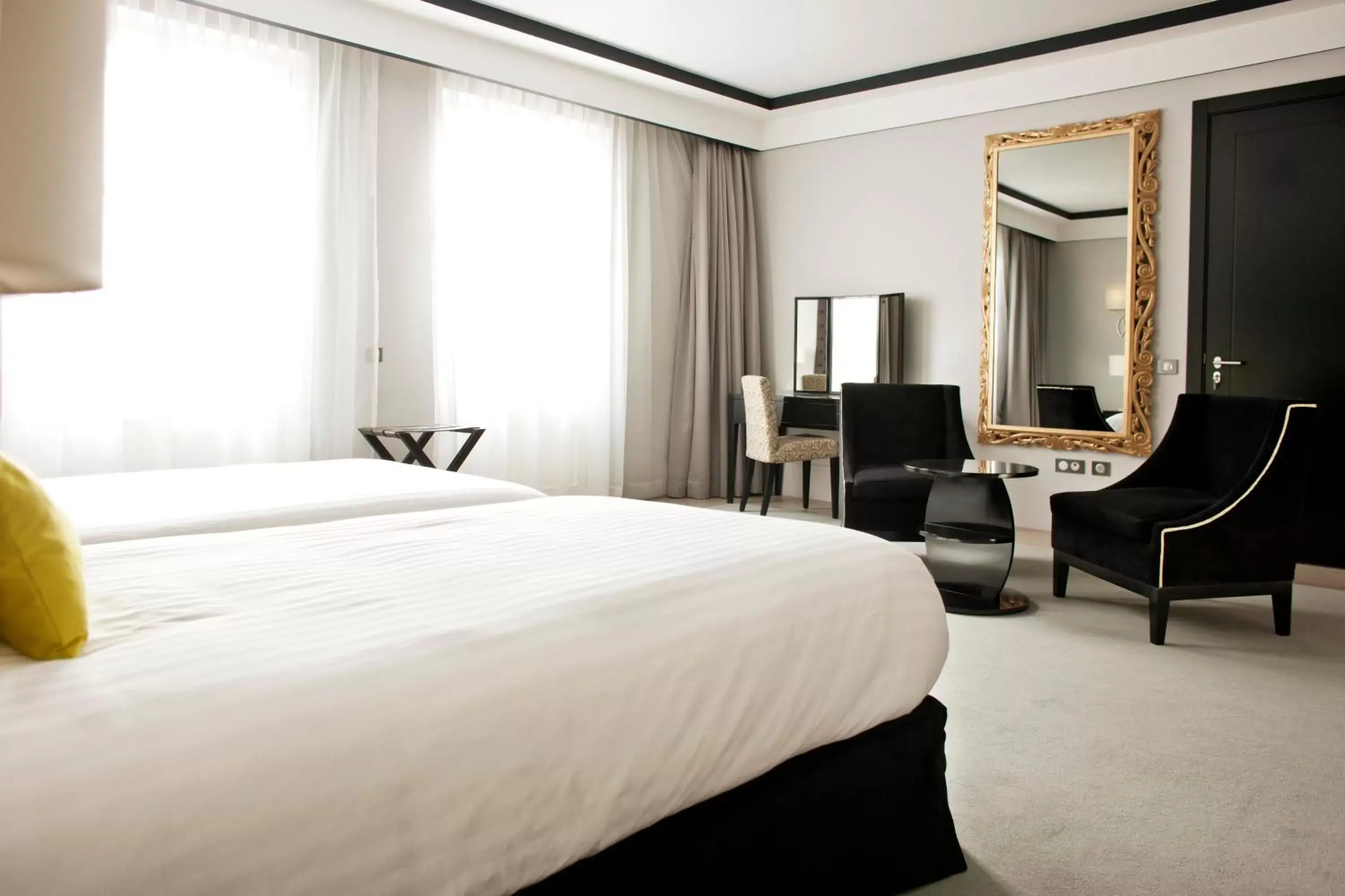 Classic Double or Twin Room in Alentejo Marmòris Hotel & Spa, a Small Luxury Hotel of the World Classic Double or Twin Room in Alentejo Marmòris Hotel & Spa, a Small Luxury Hotel of the World