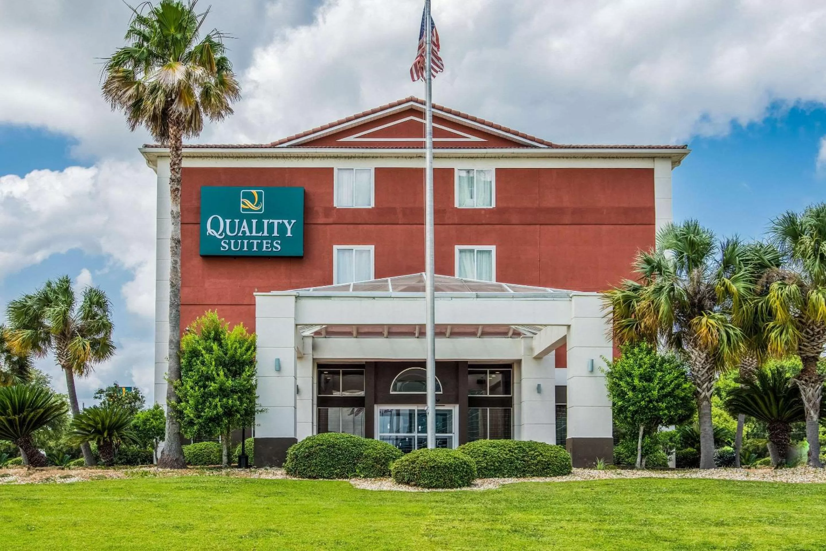Property Building in Quality Suites Lake Charles Downtown