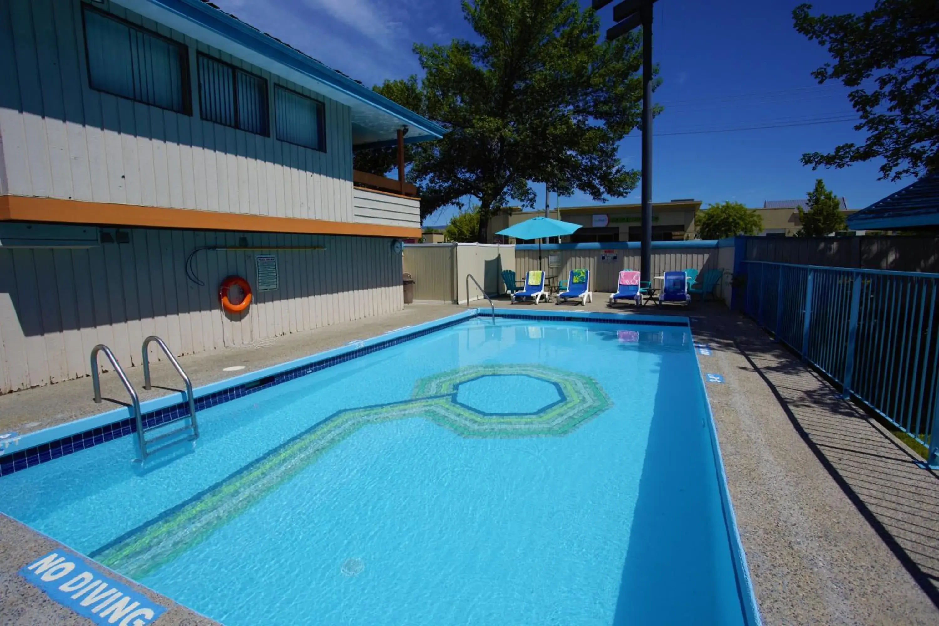 Swimming Pool in Recreation Inn and Suites