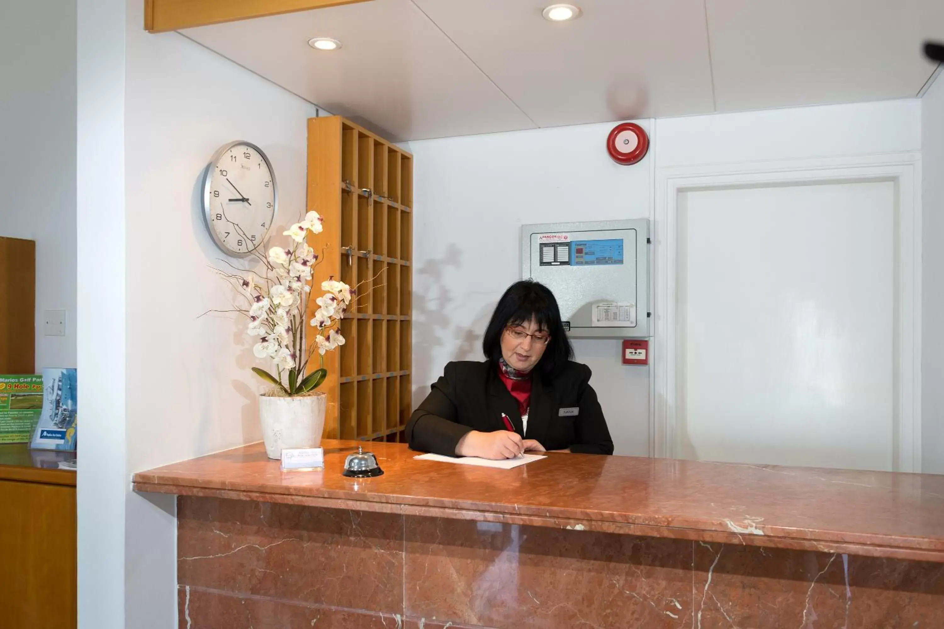 Lobby or reception in Sunny Hill Hotel Apartments Lobby or reception in Sunny Hill Hotel Apartments