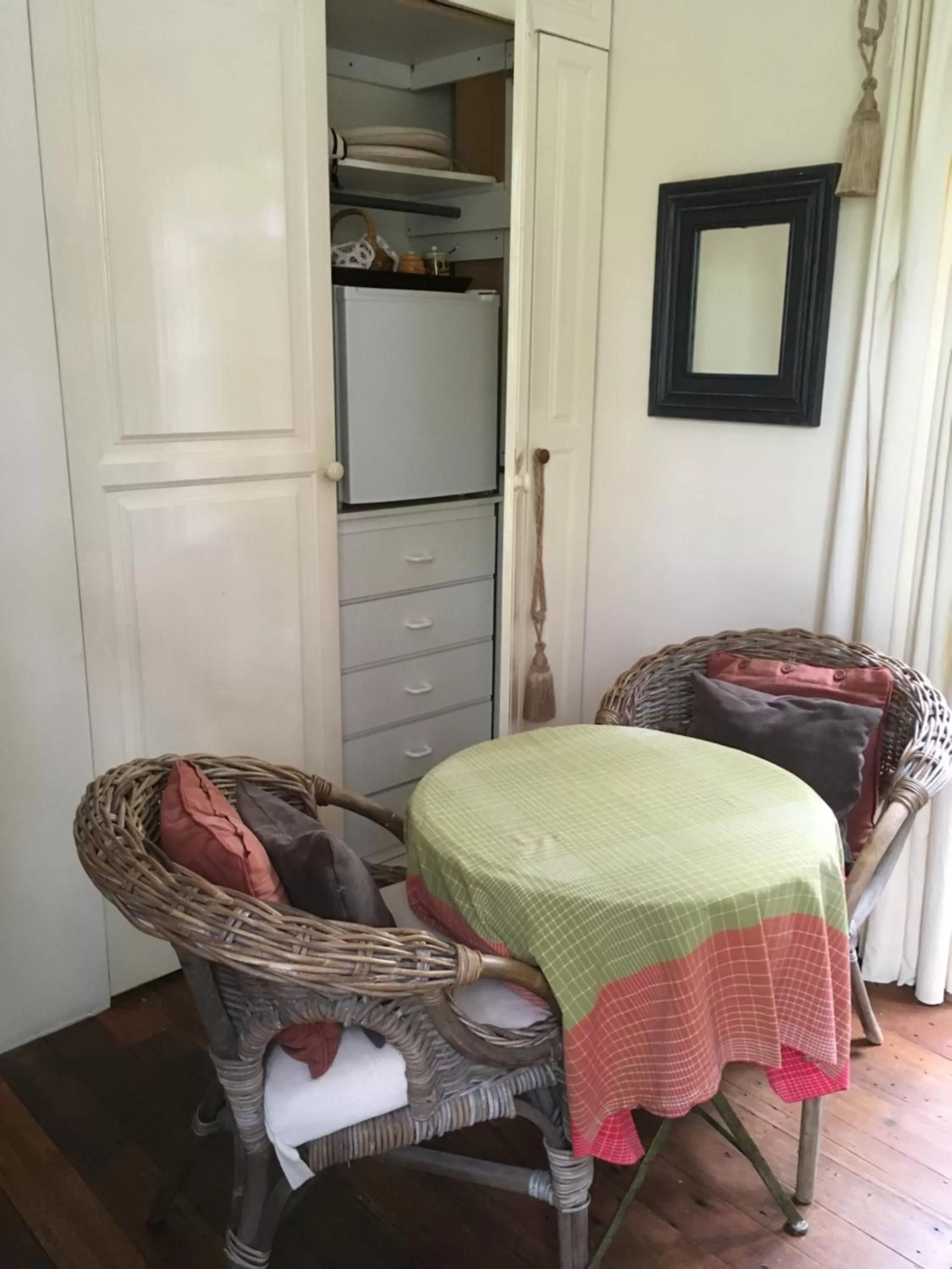 Seating area in Belgrave Hideaway