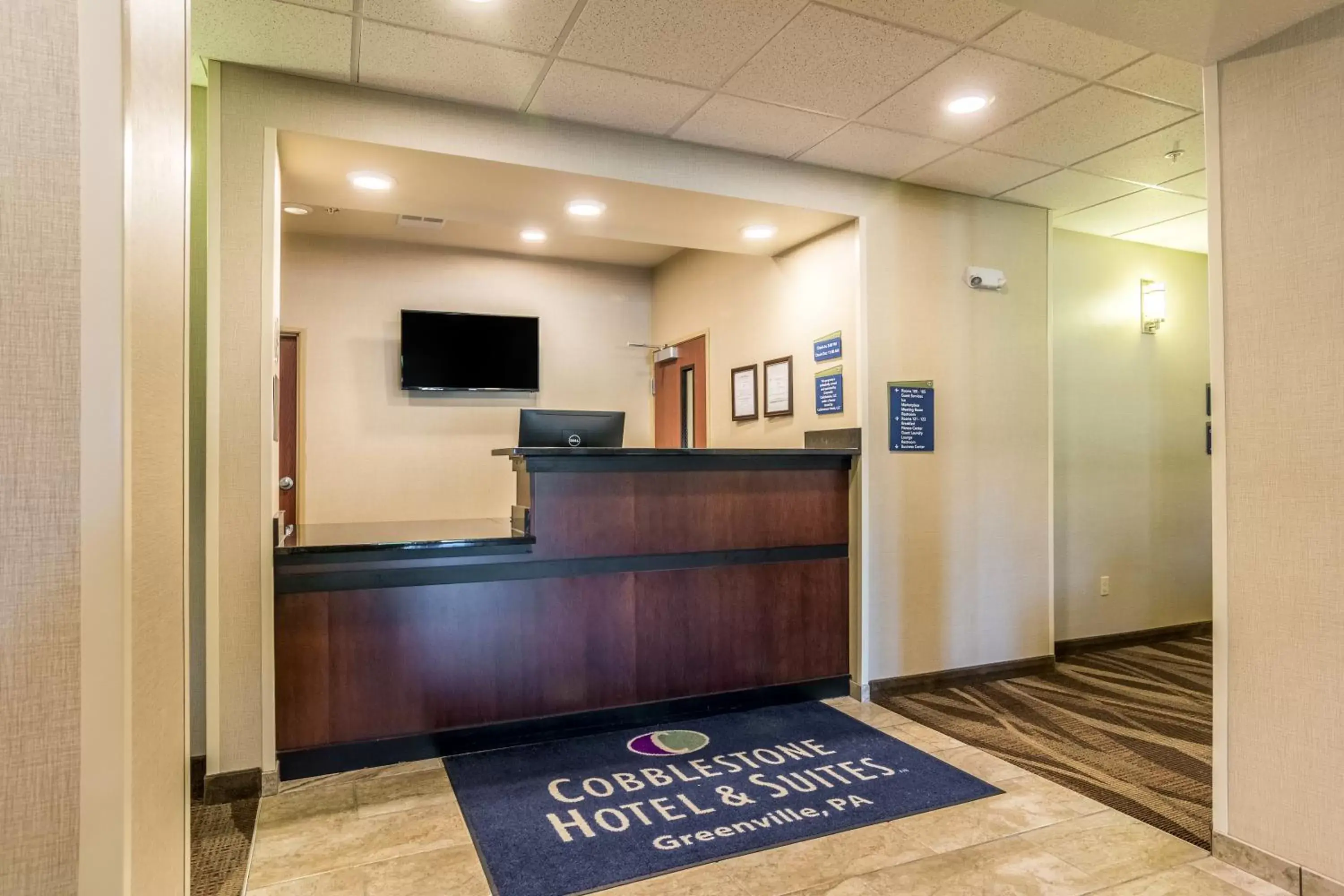 Lobby or reception in Cobblestone Hotel & Suites - Greenville Lobby or reception in Cobblestone Hotel & Suites - Greenville