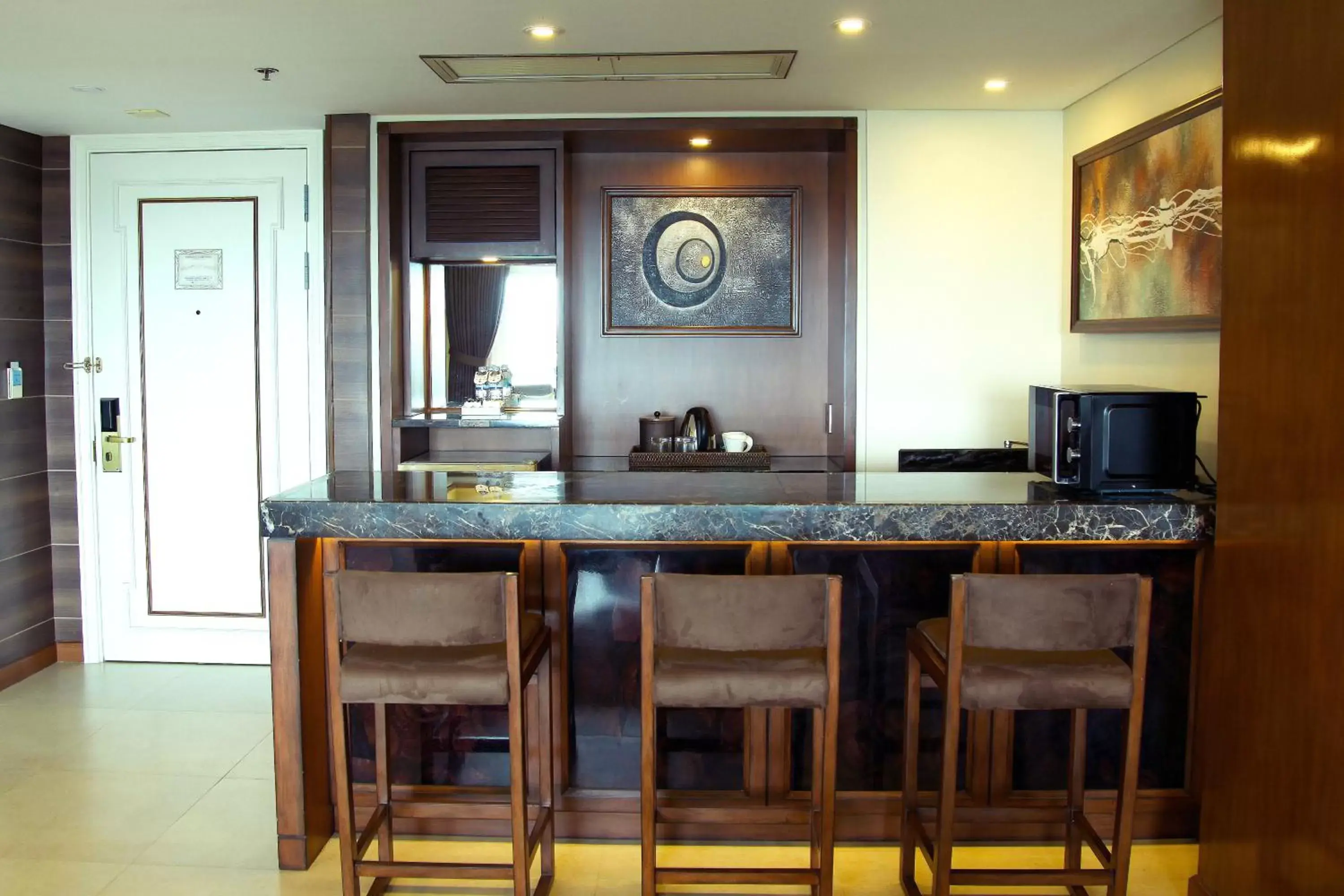 Kitchen or kitchenette in Jpark Island Resort & Waterpark Cebu