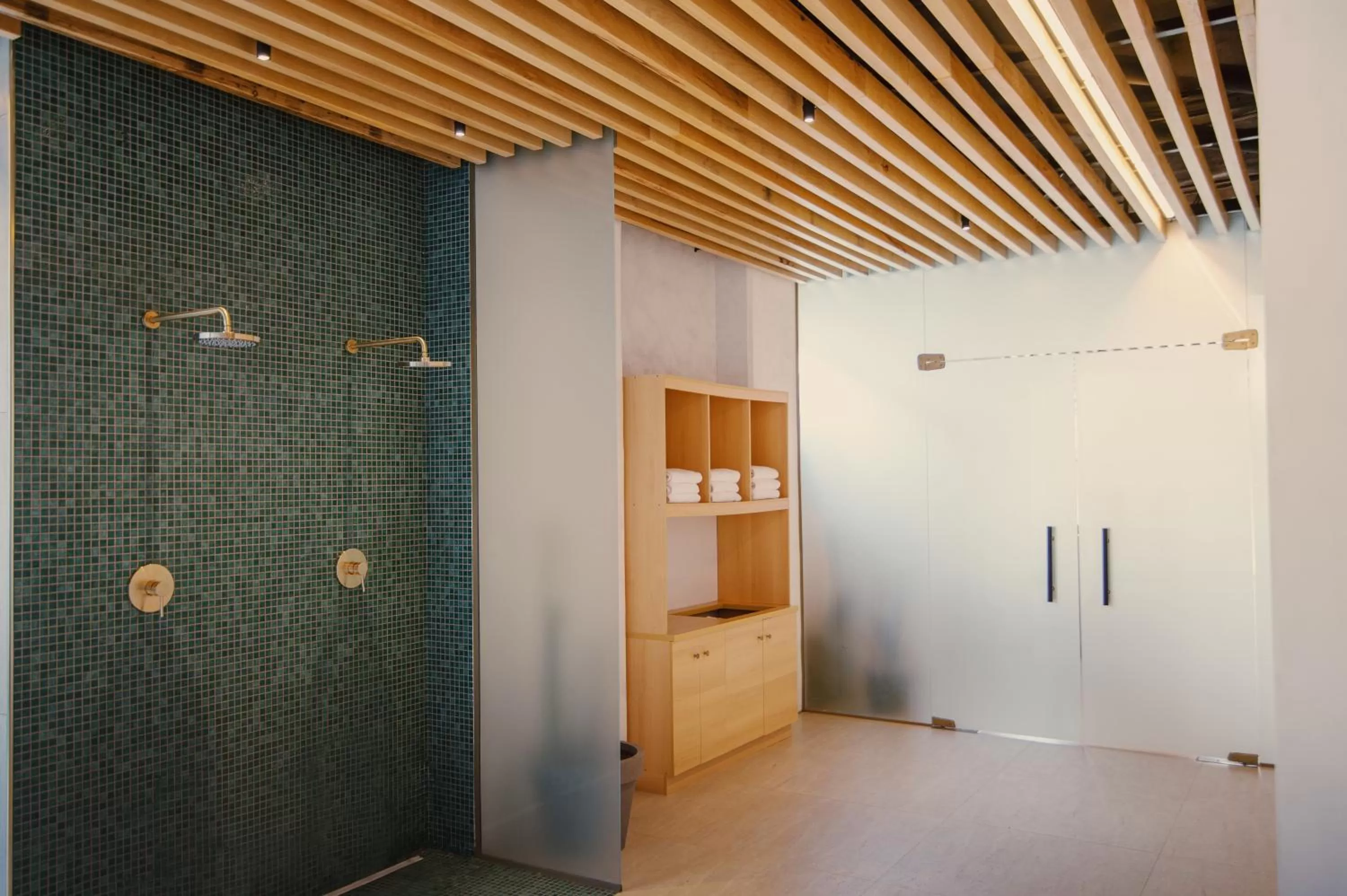 Massage in Met Hotel