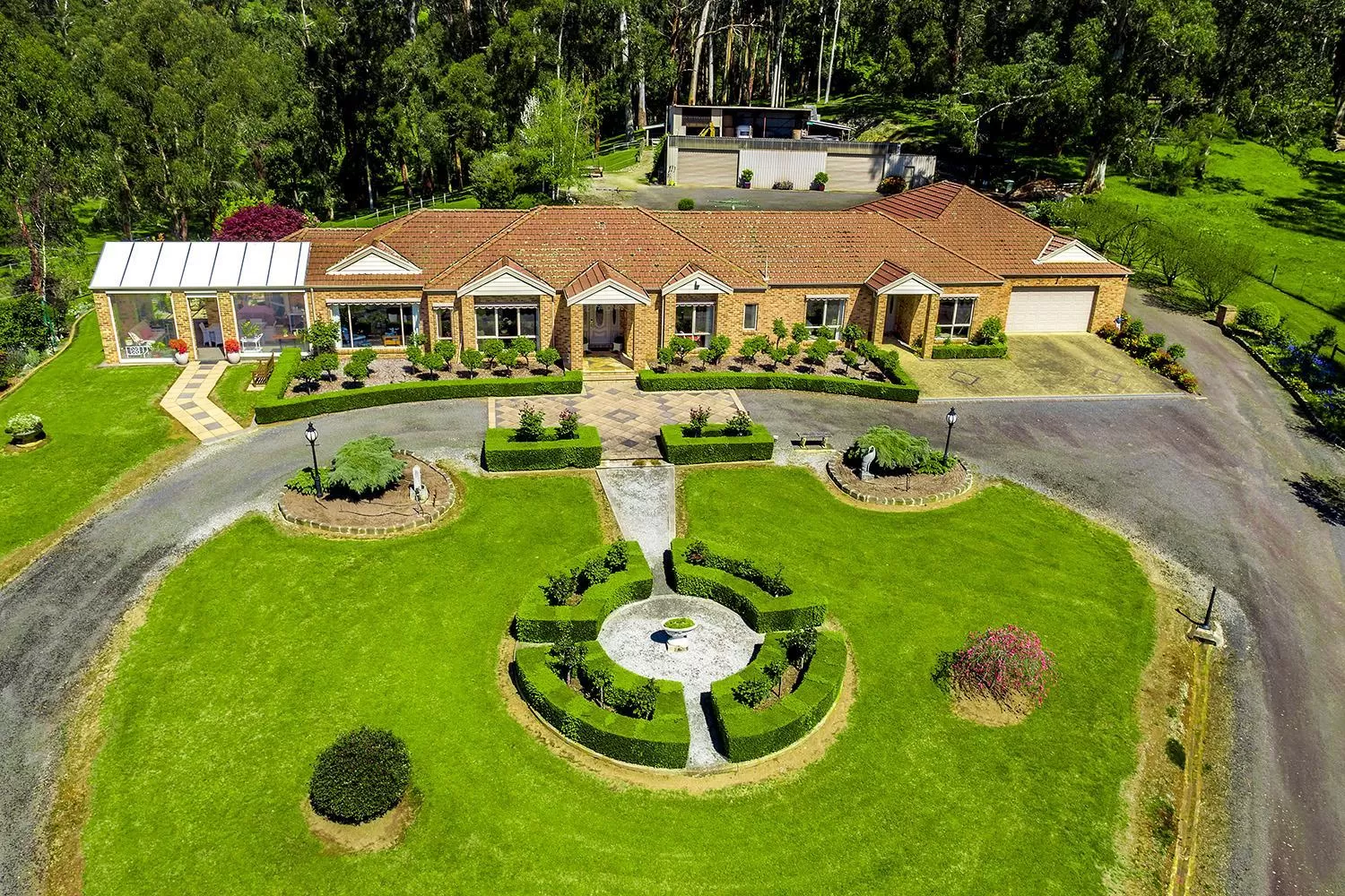 Bird's eye view in Rosewood Park Guest Suite