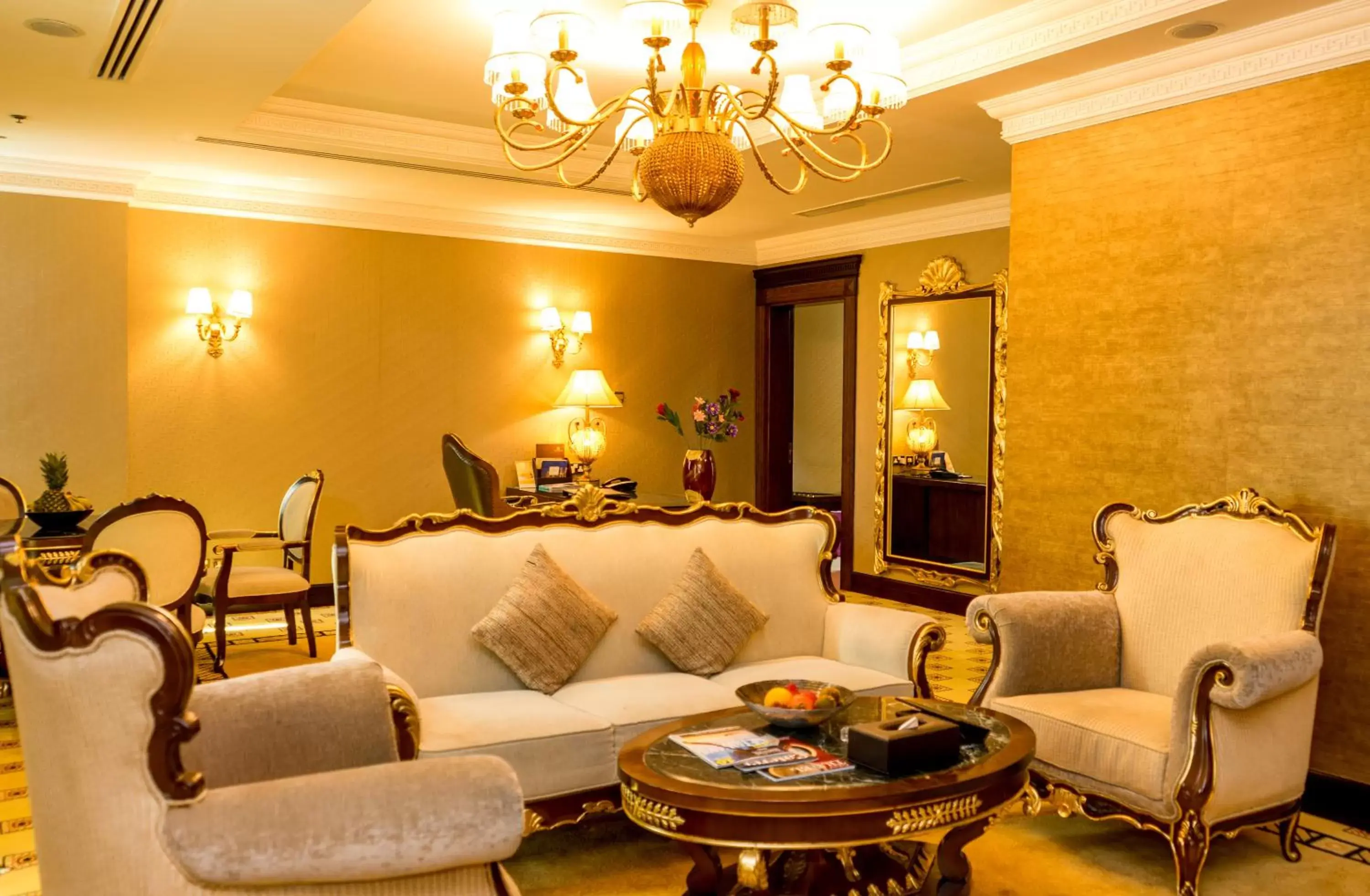 Living room, Seating Area in Grand Excelsior Hotel Al Barsha