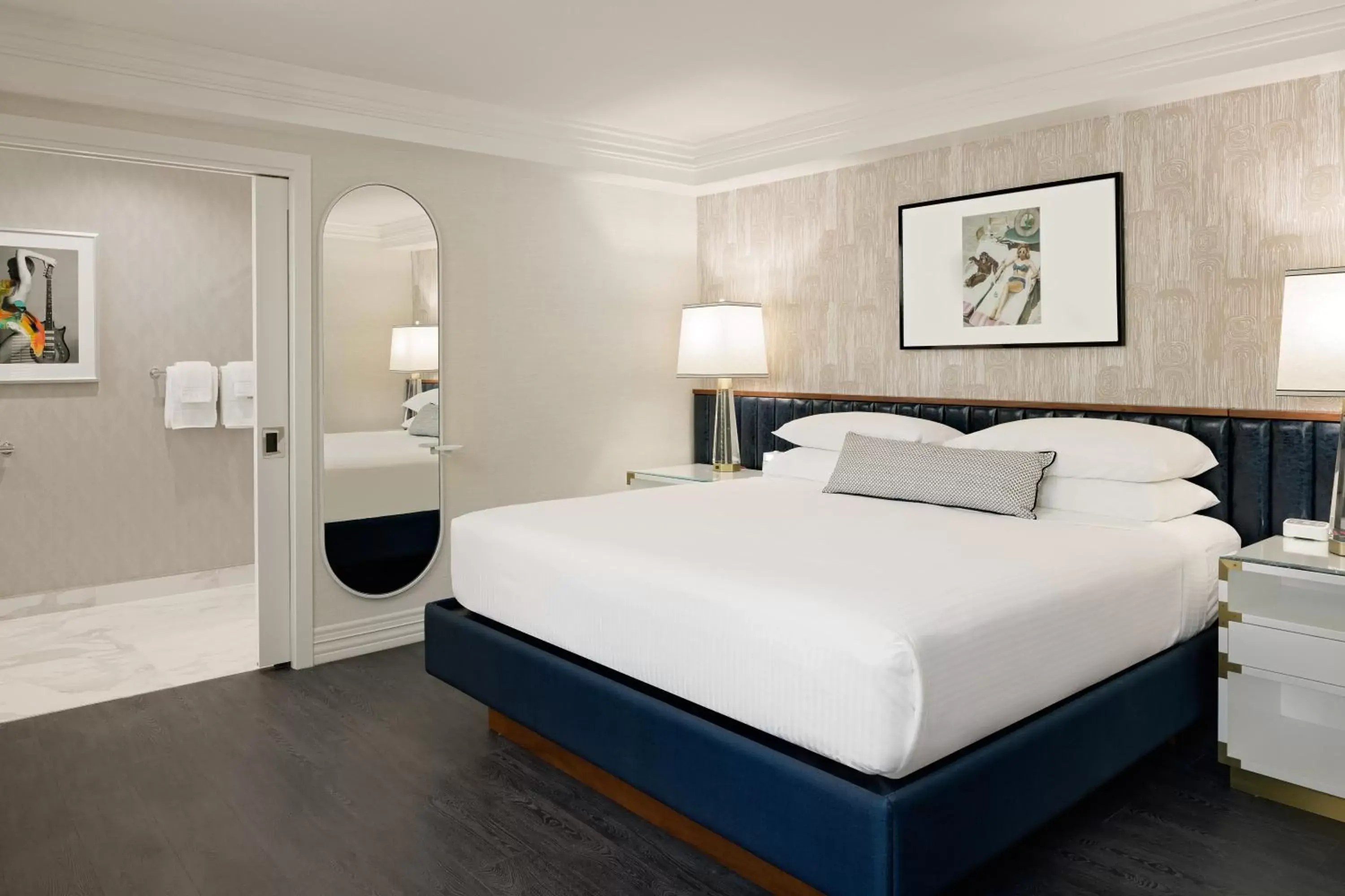Bed in Le Parc at Melrose