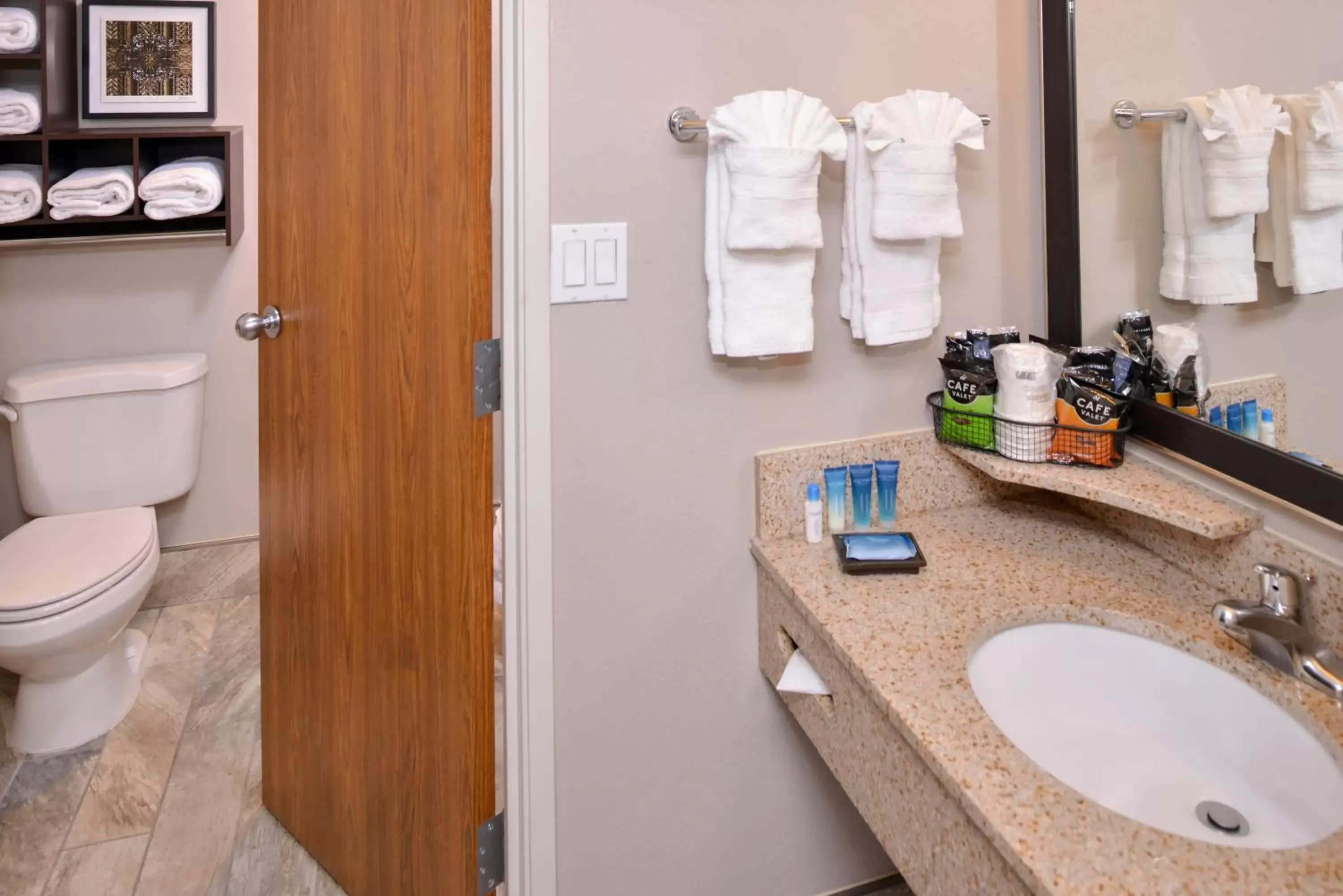 Bathroom in Best Western Plus Midwest Inn