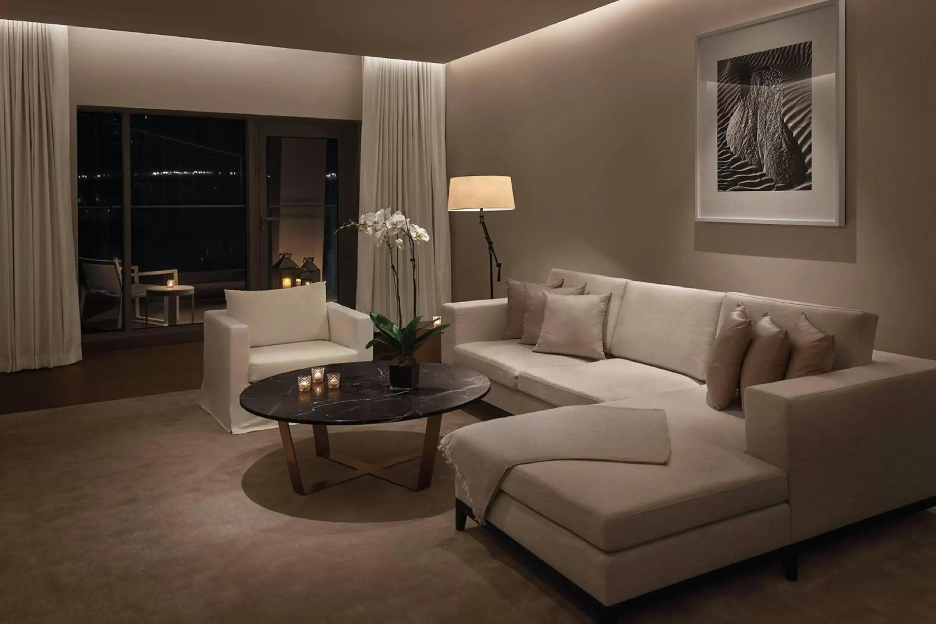 Living room, Seating Area in The Abu Dhabi EDITION