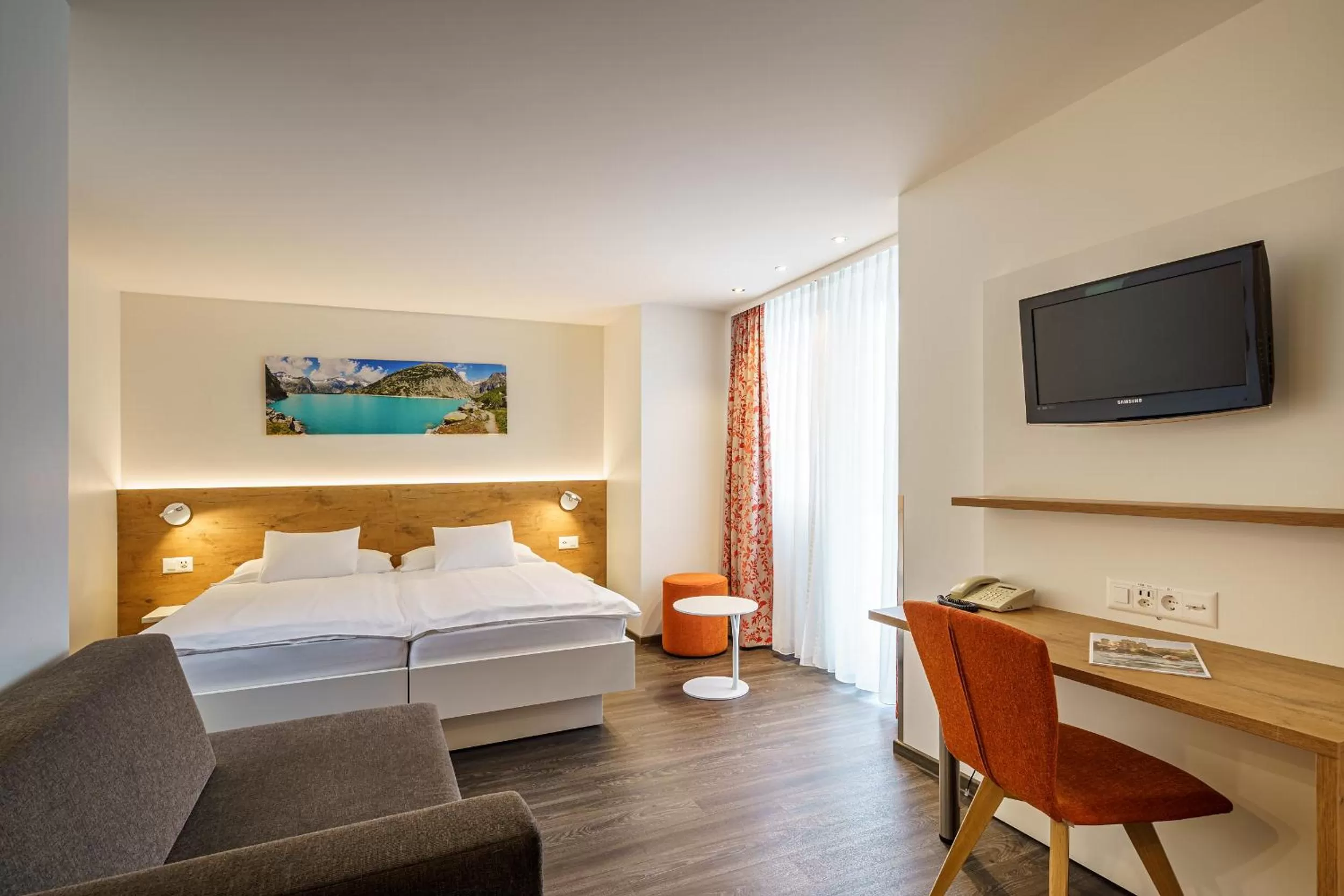 Photo of the whole room, Bed in Hotel Bernerhof