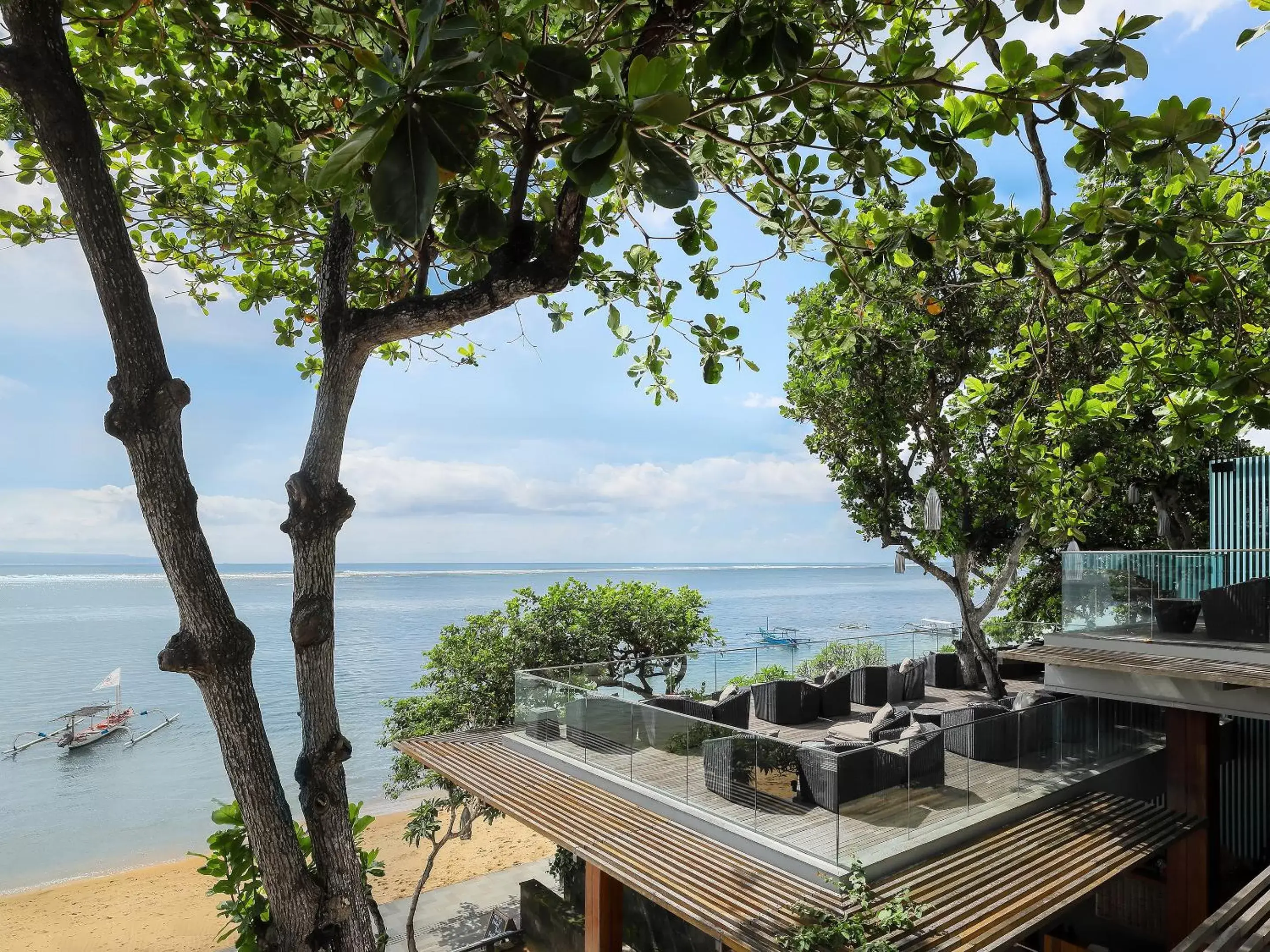 Lounge or bar in Maya Sanur Resort & Spa